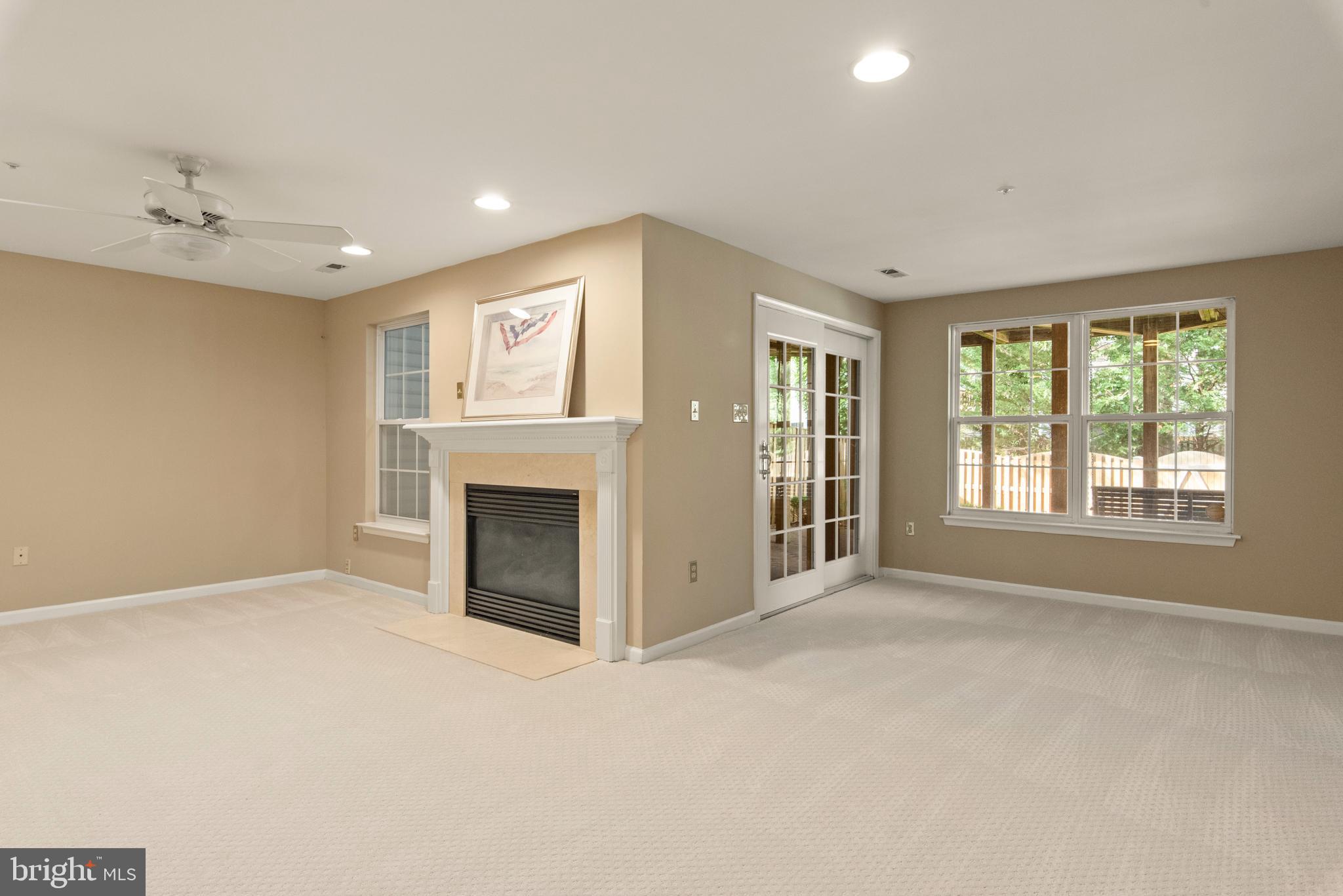 SOUTH RIVER COLONY - Residential