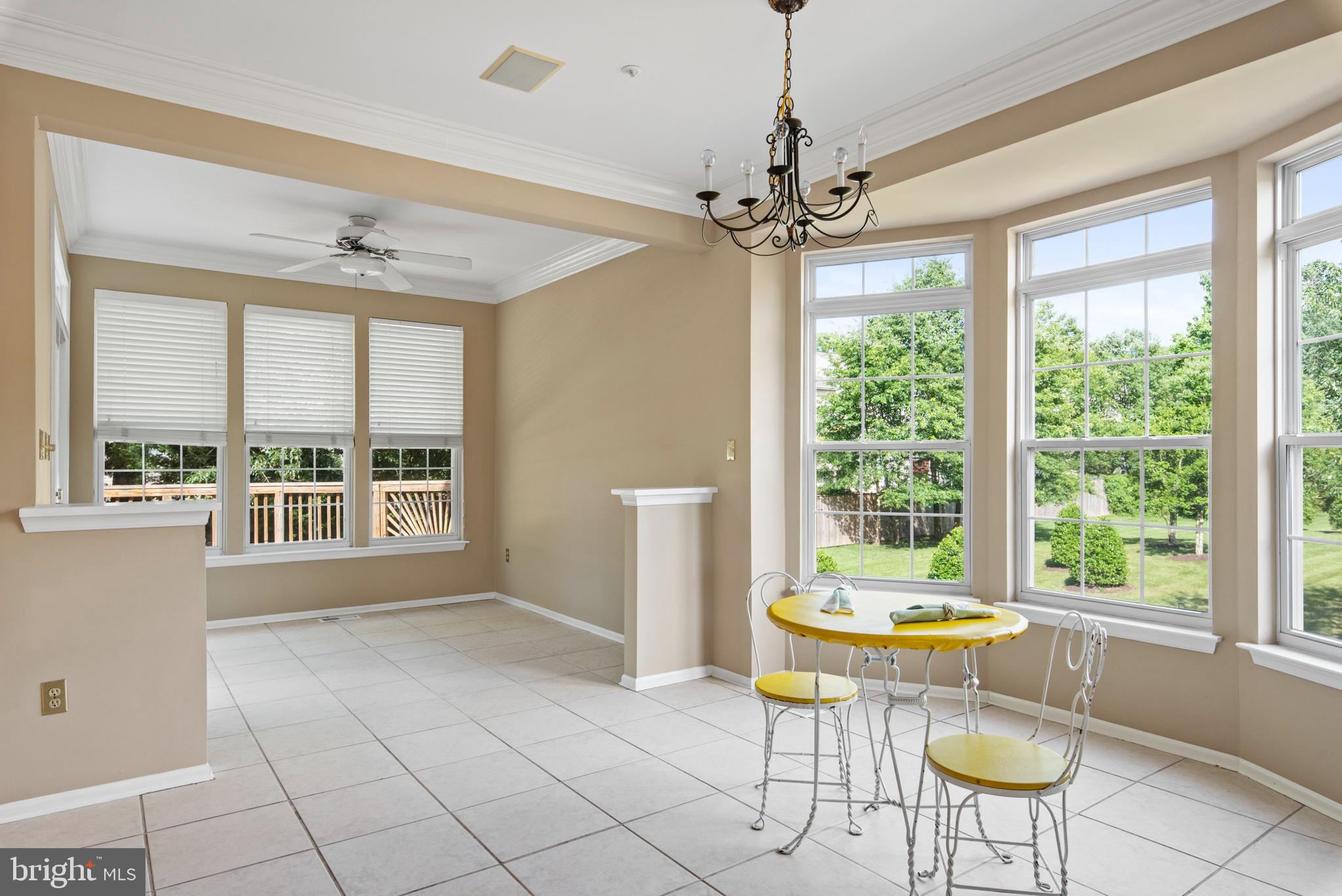 SOUTH RIVER COLONY - Residential