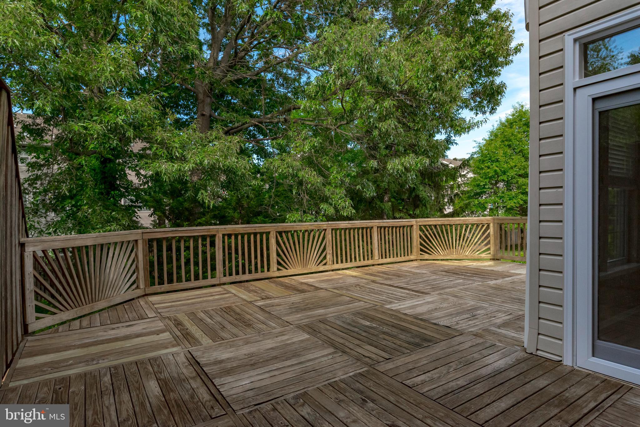 SOUTH RIVER COLONY - Residential