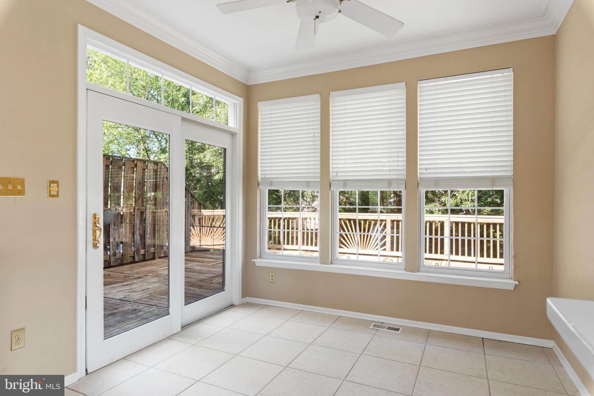 SOUTH RIVER COLONY - Residential