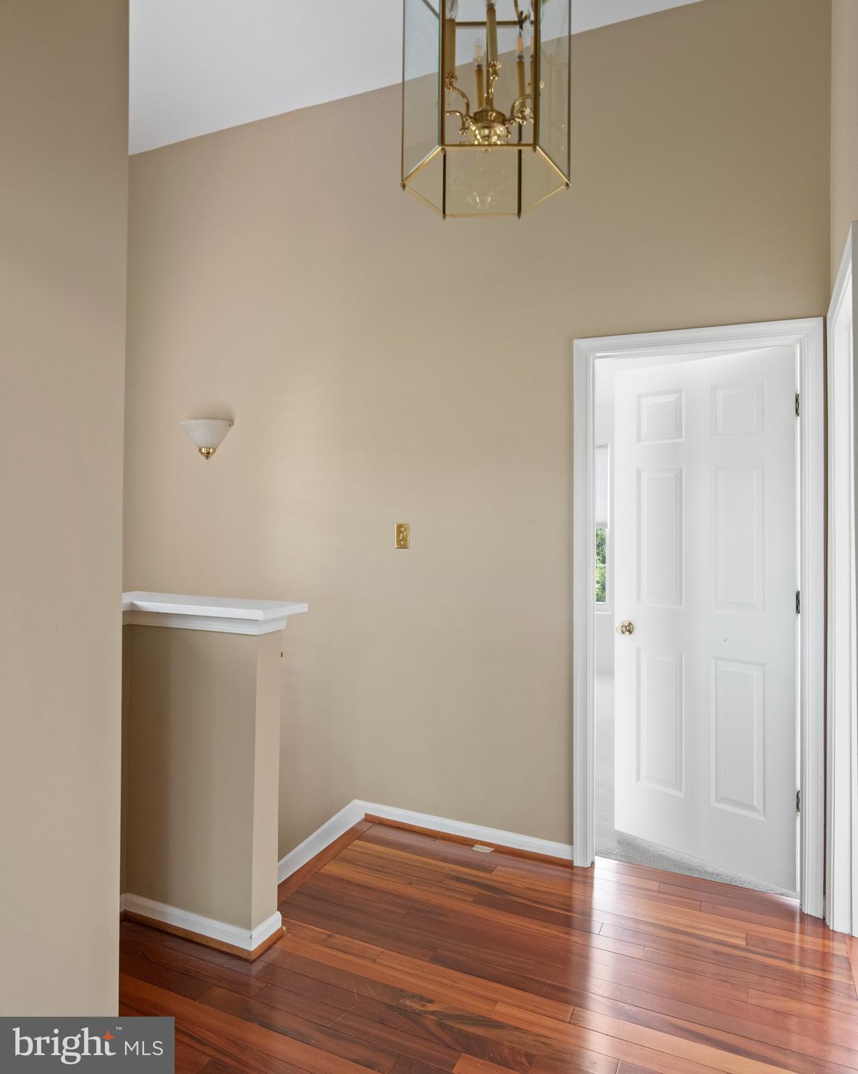 SOUTH RIVER COLONY - Residential