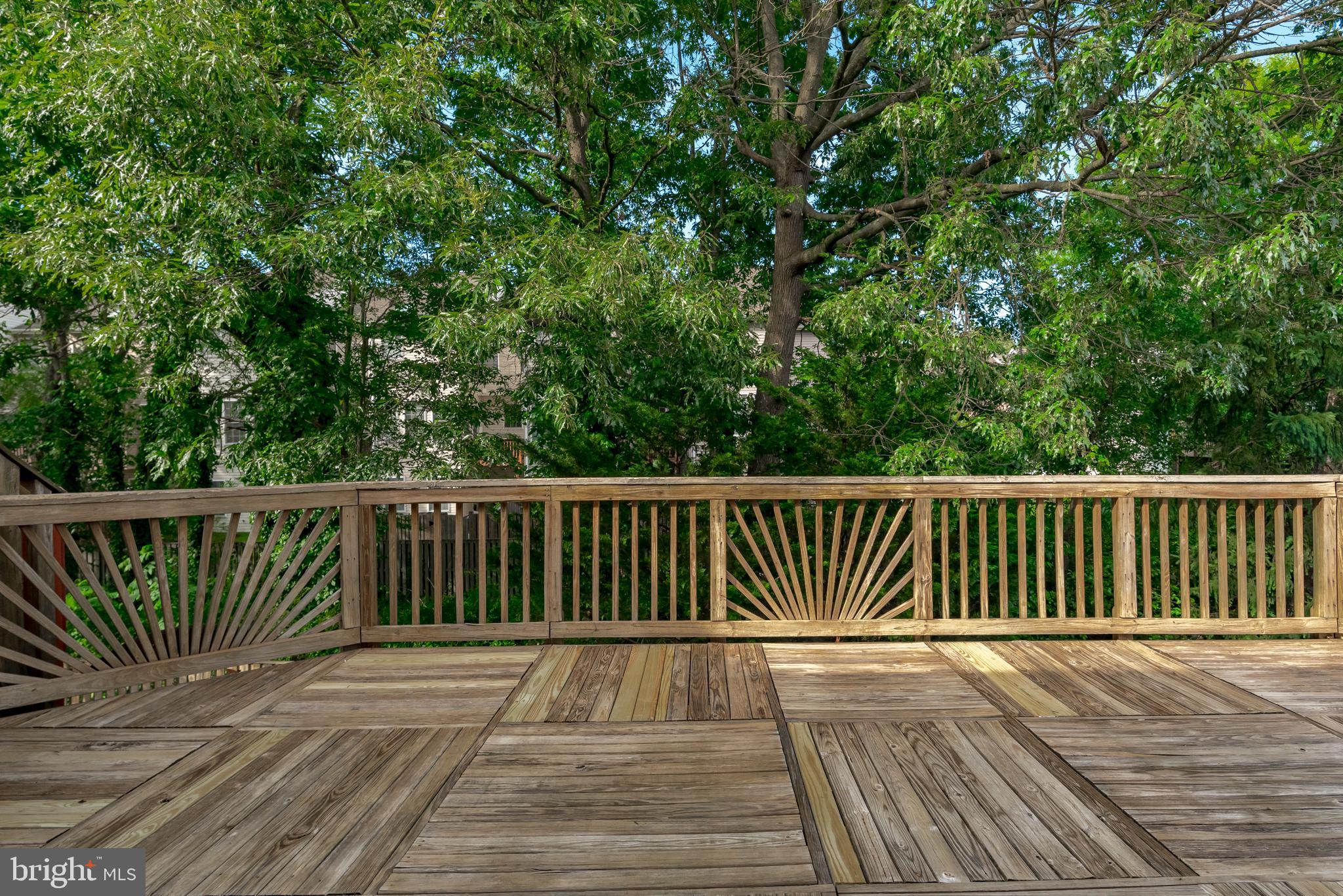 SOUTH RIVER COLONY - Residential