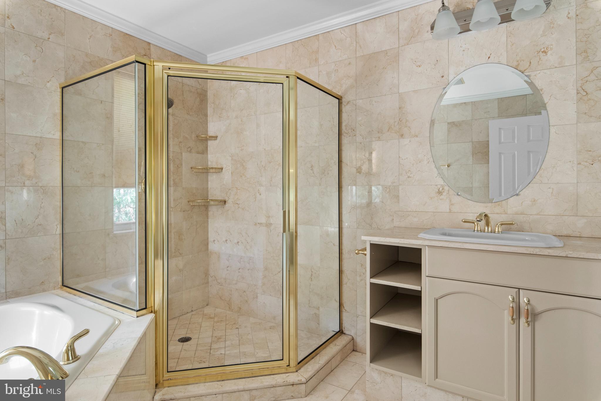 SOUTH RIVER COLONY - Residential