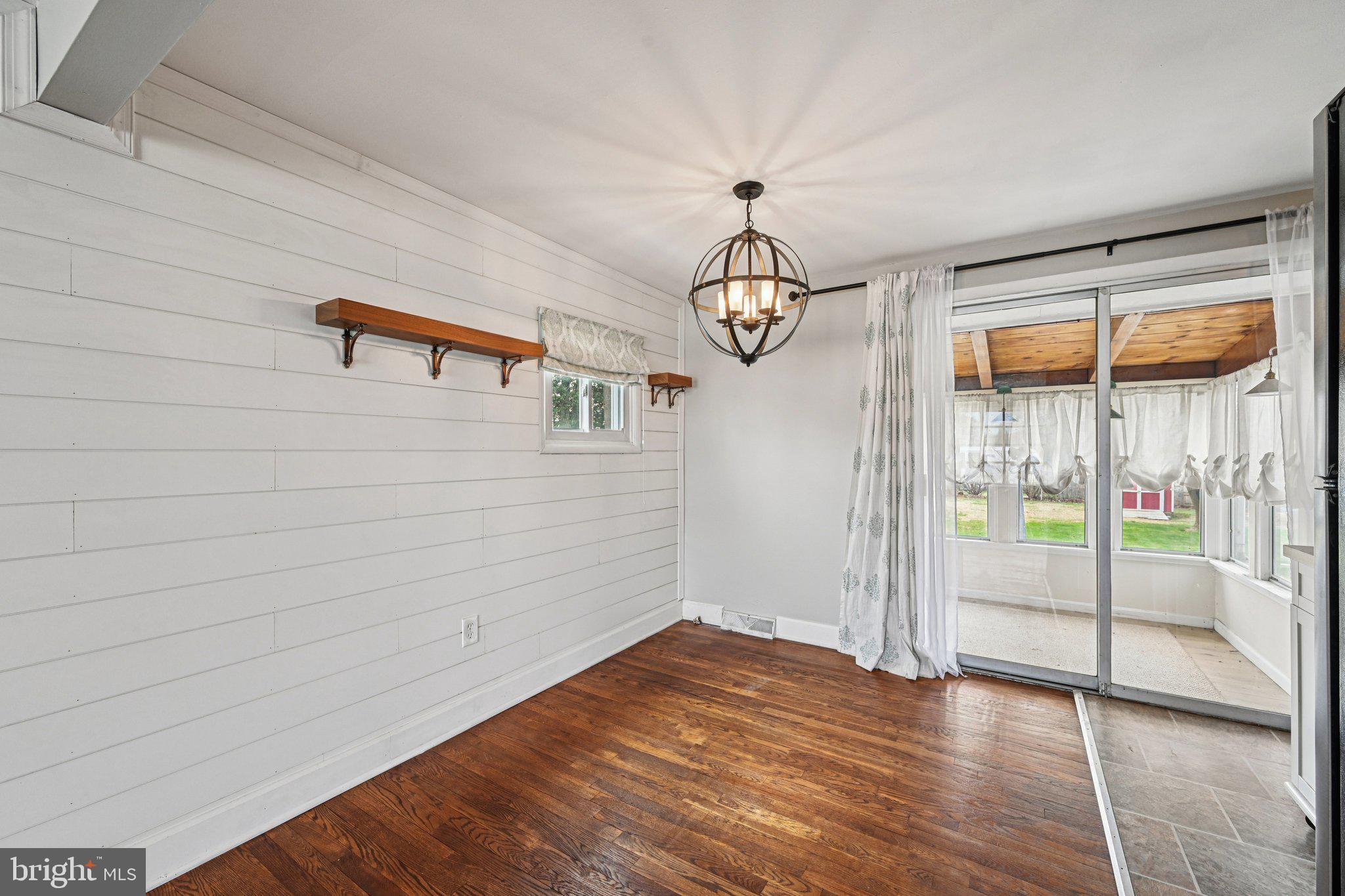 RIVIERA BEACH - Residential