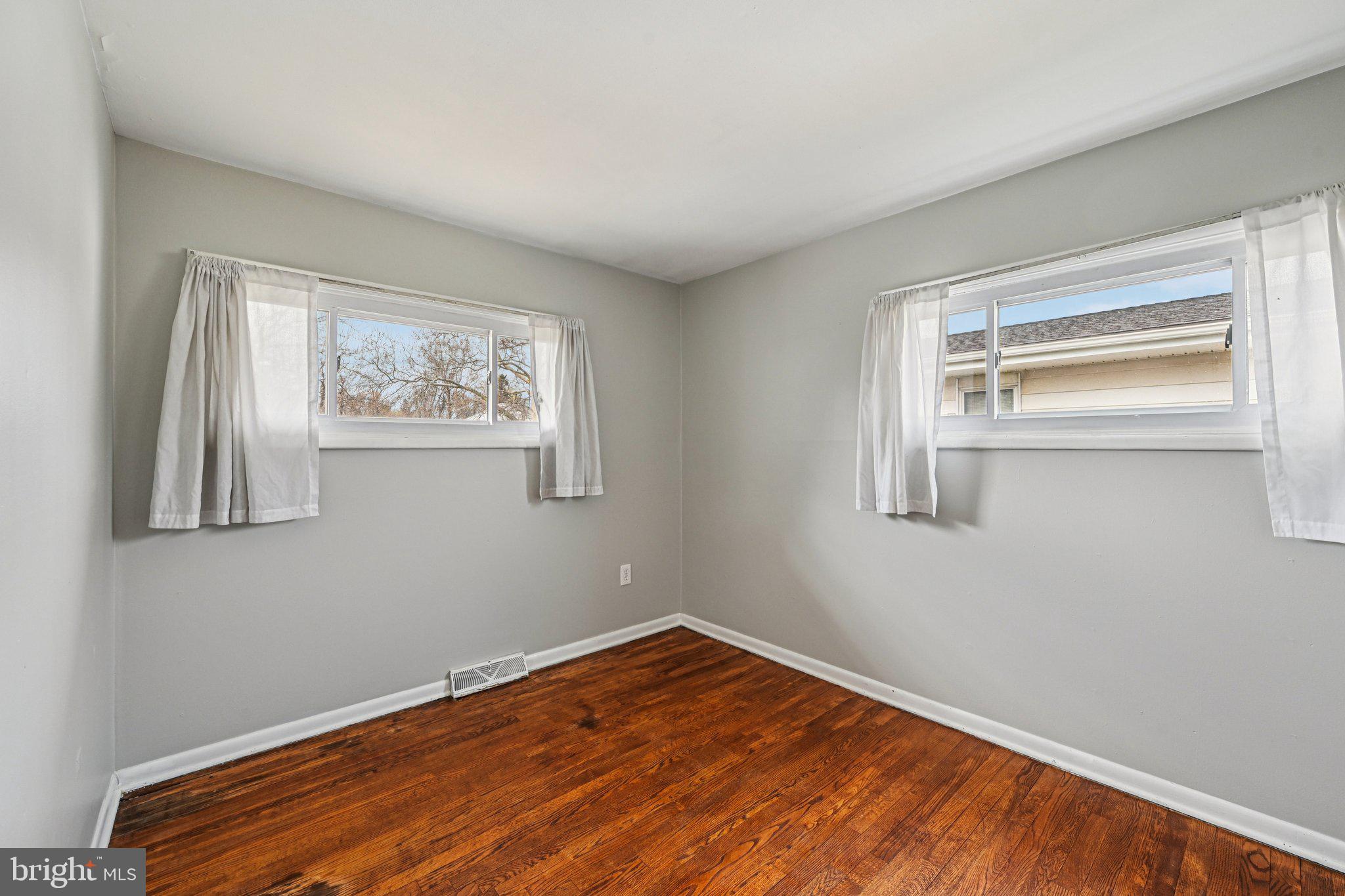 RIVIERA BEACH - Residential