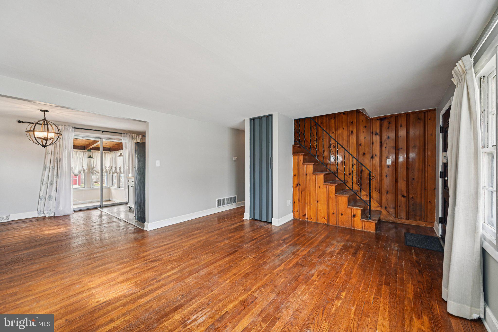 RIVIERA BEACH - Residential