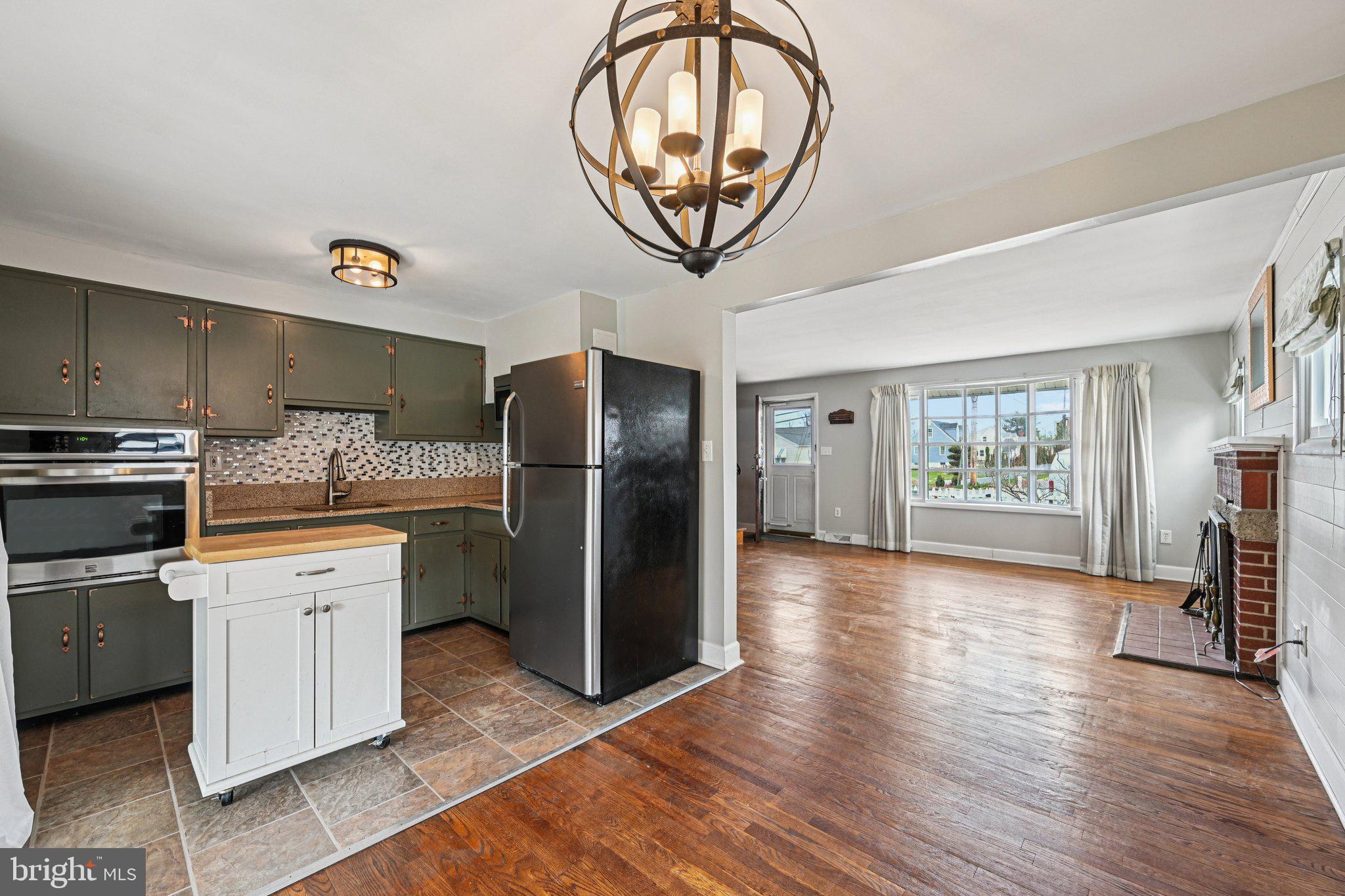 RIVIERA BEACH - Residential