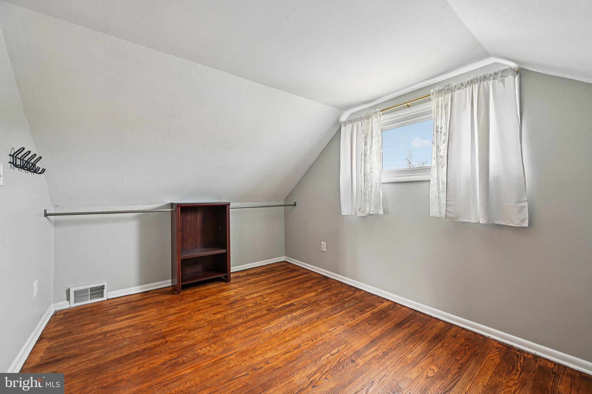 RIVIERA BEACH - Residential