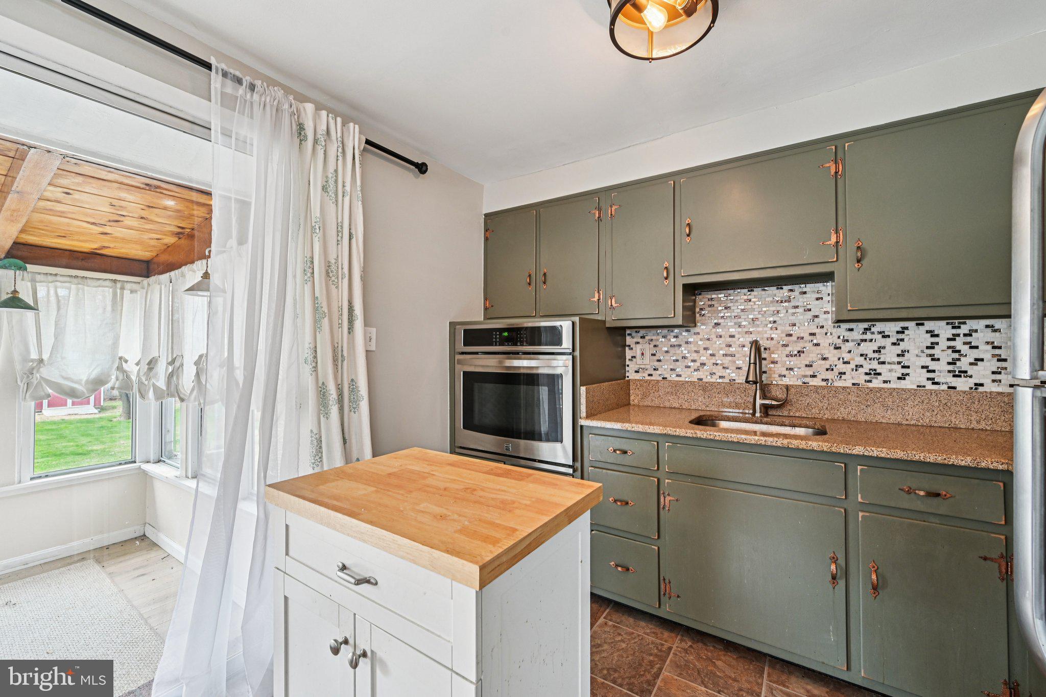 RIVIERA BEACH - Residential