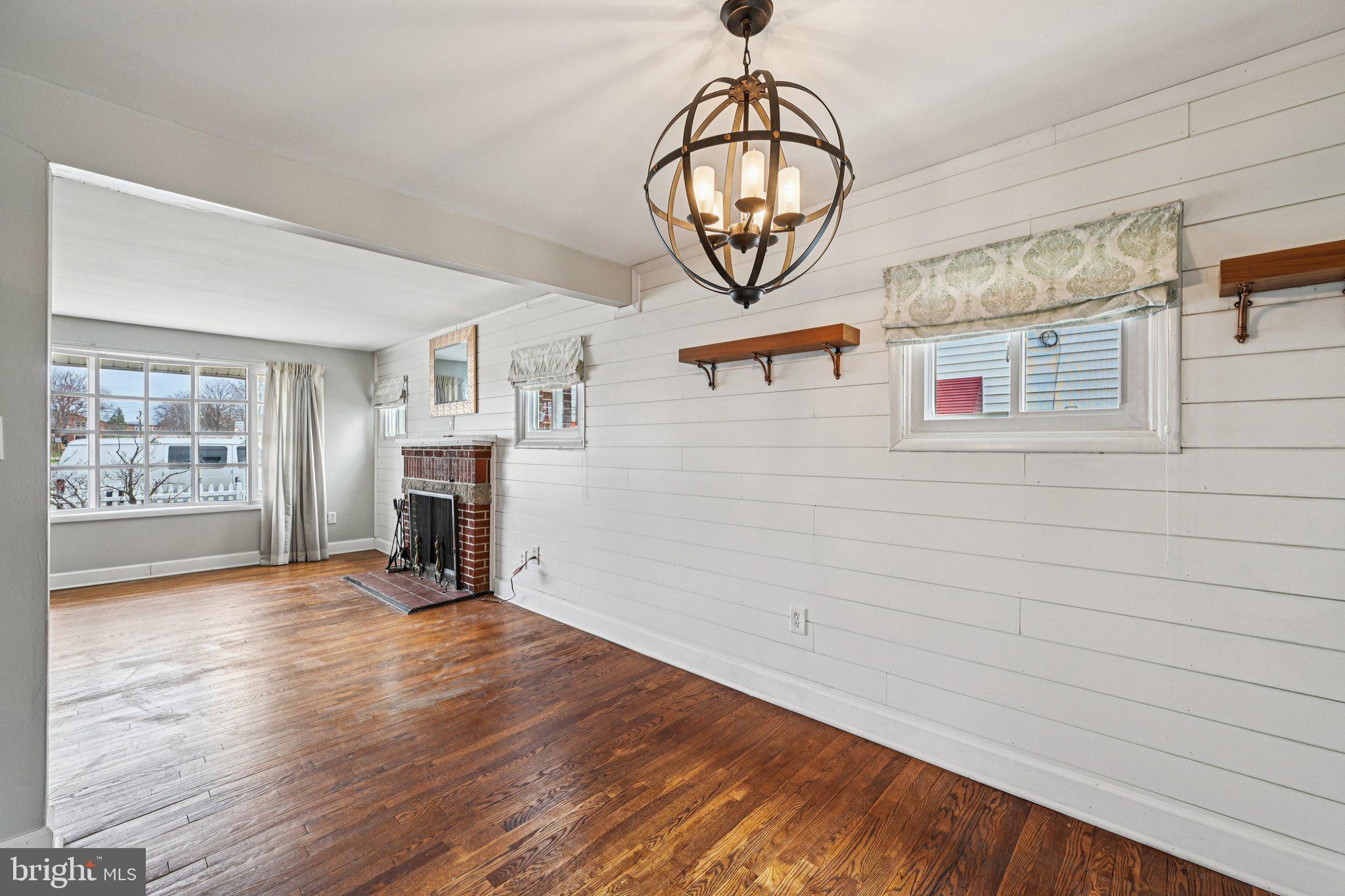 RIVIERA BEACH - Residential