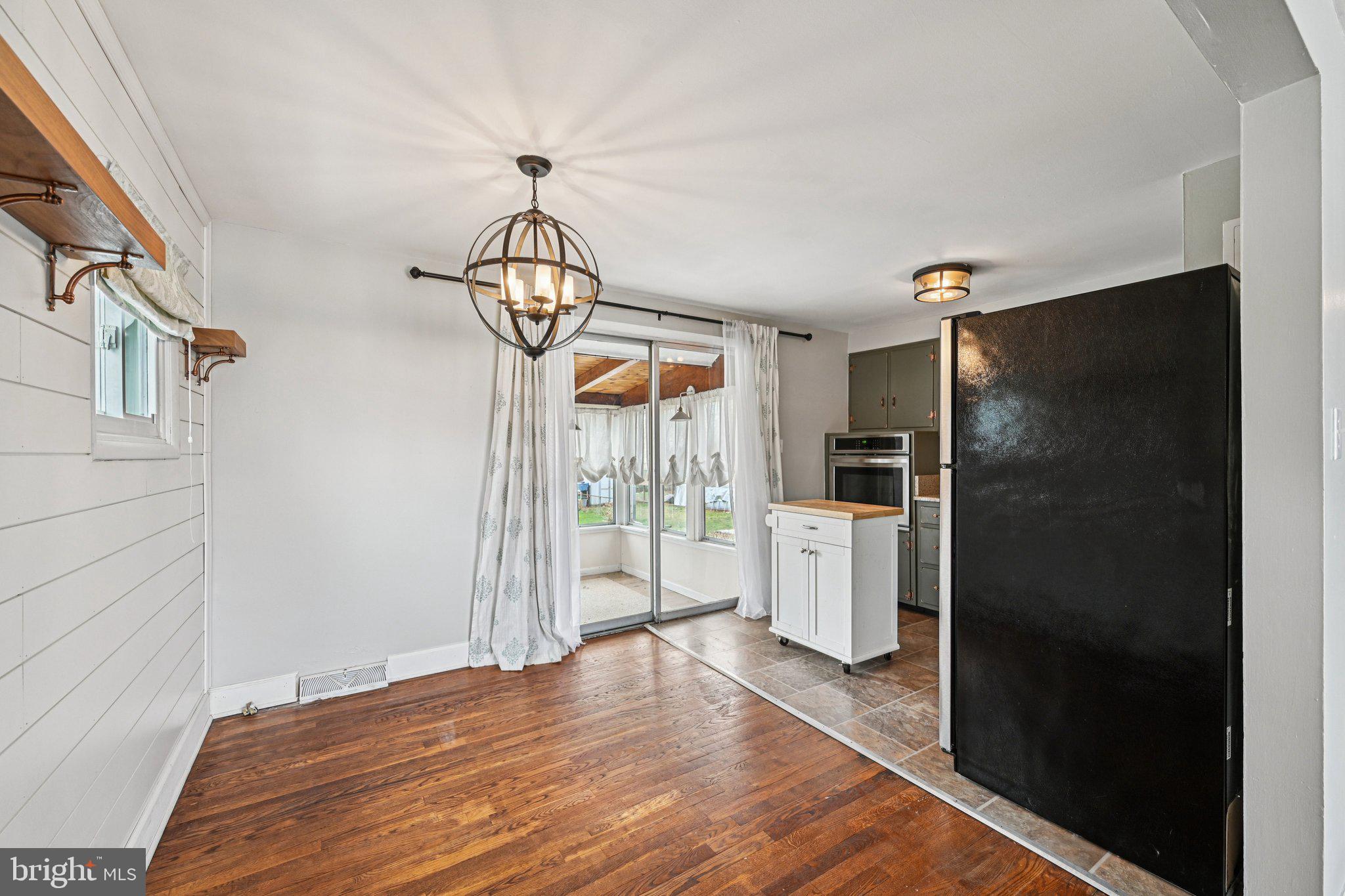 RIVIERA BEACH - Residential