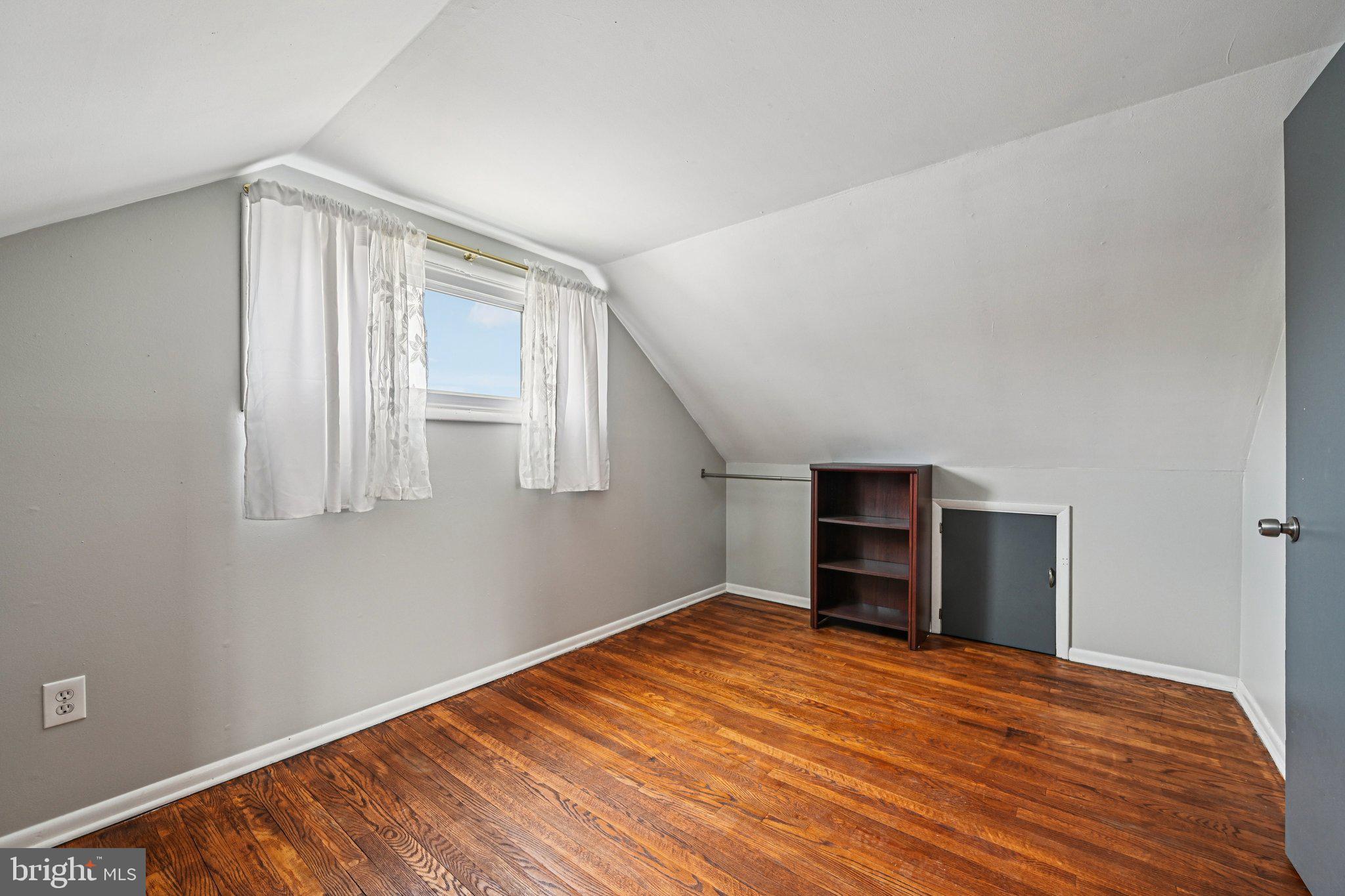 RIVIERA BEACH - Residential