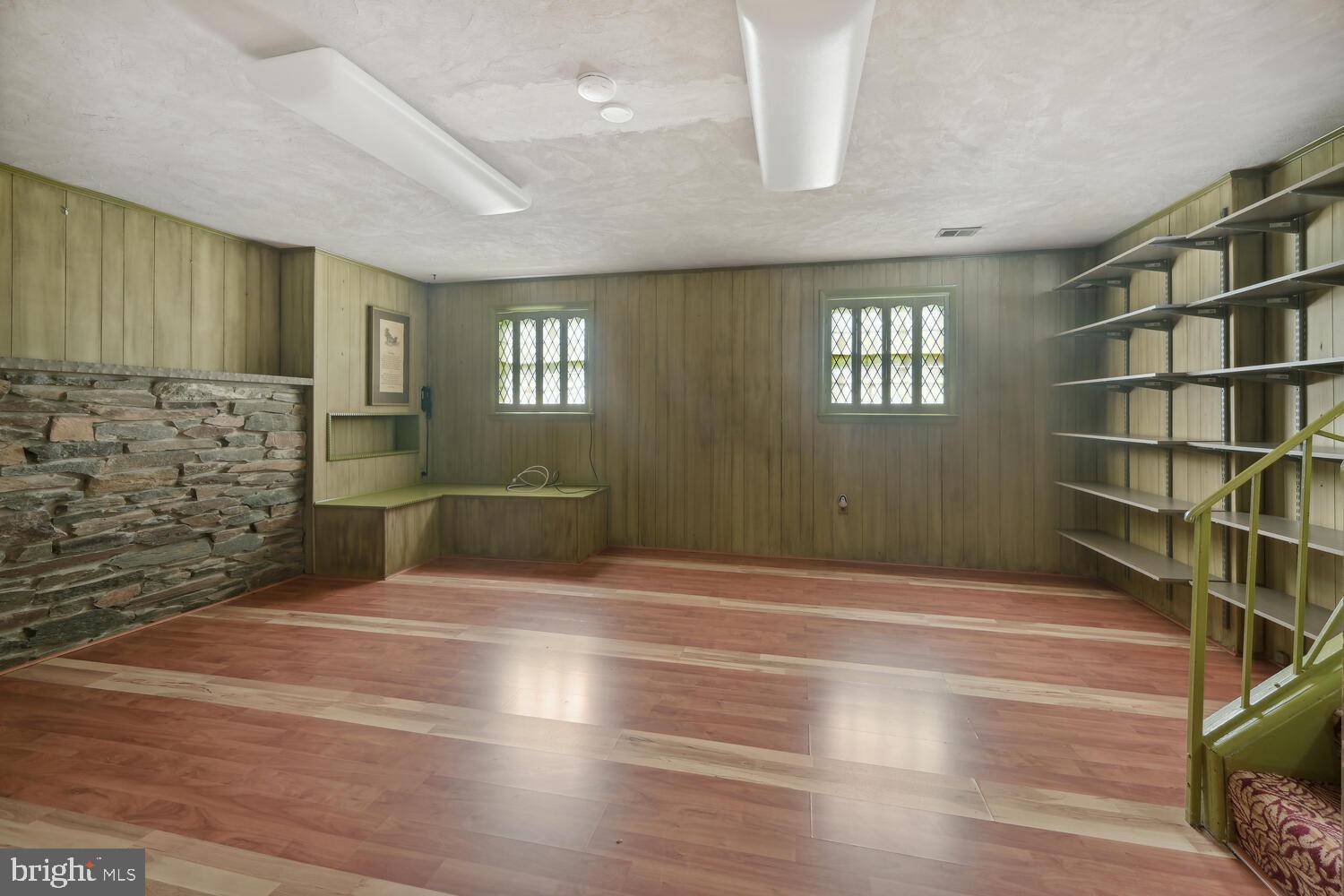 REGENCY ESTATES - Residential Lease