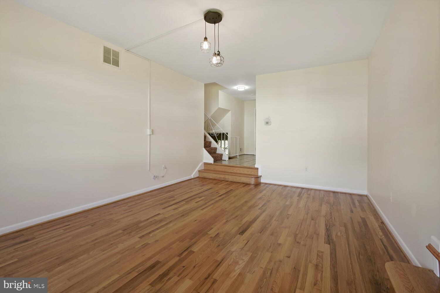 REGENCY ESTATES - Residential Lease