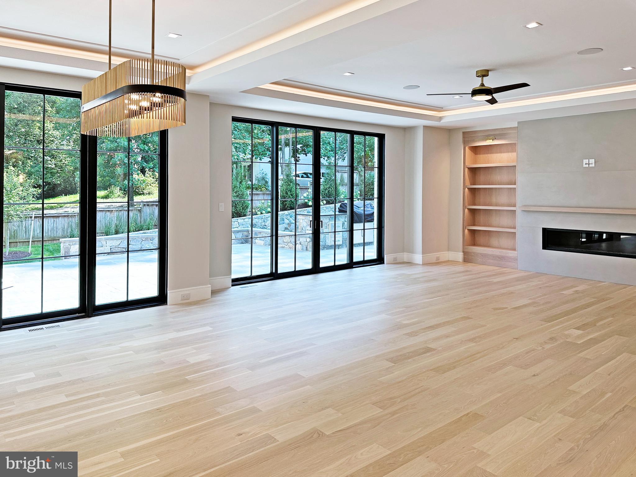 LANGLEY FOREST - Residential