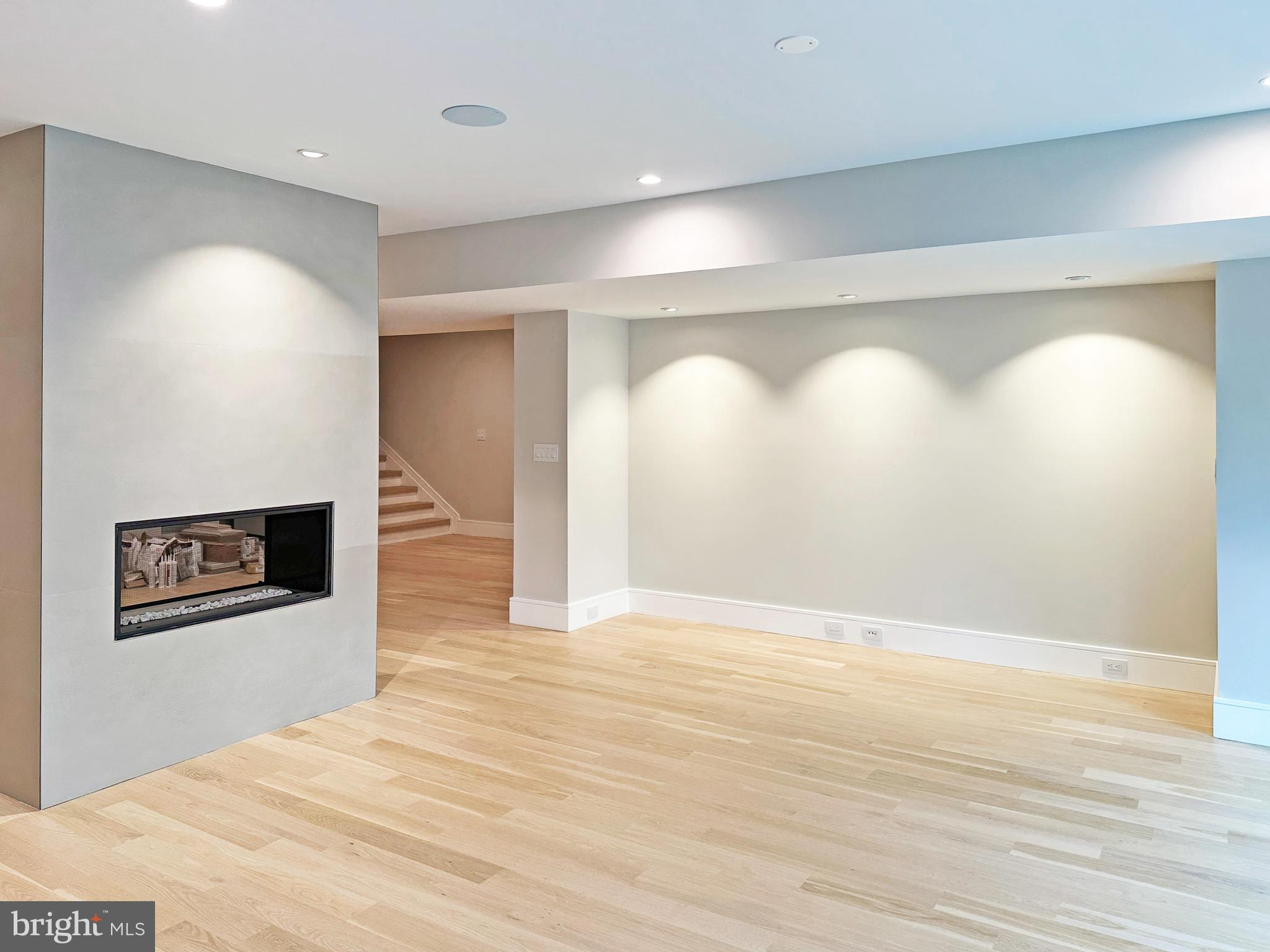 LANGLEY FOREST - Residential