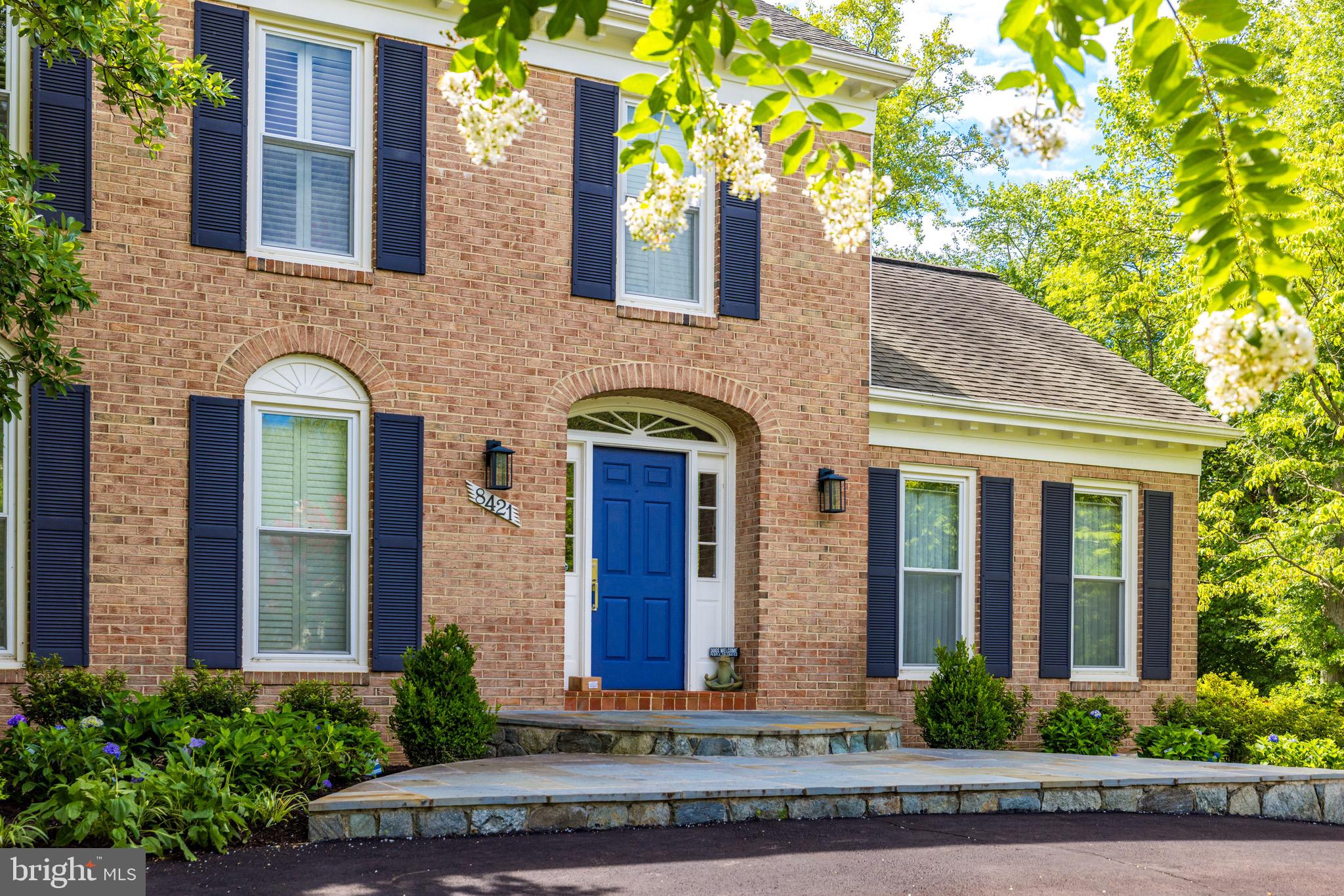 MCLEAN ESTATES - Residential