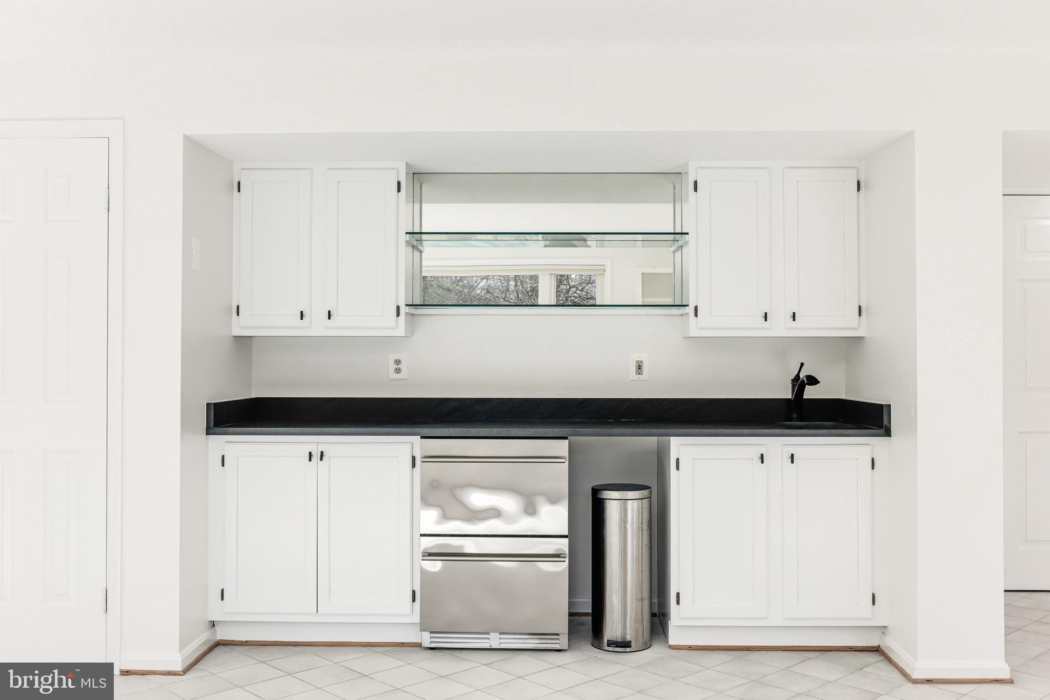 MCLEAN ESTATES - Residential