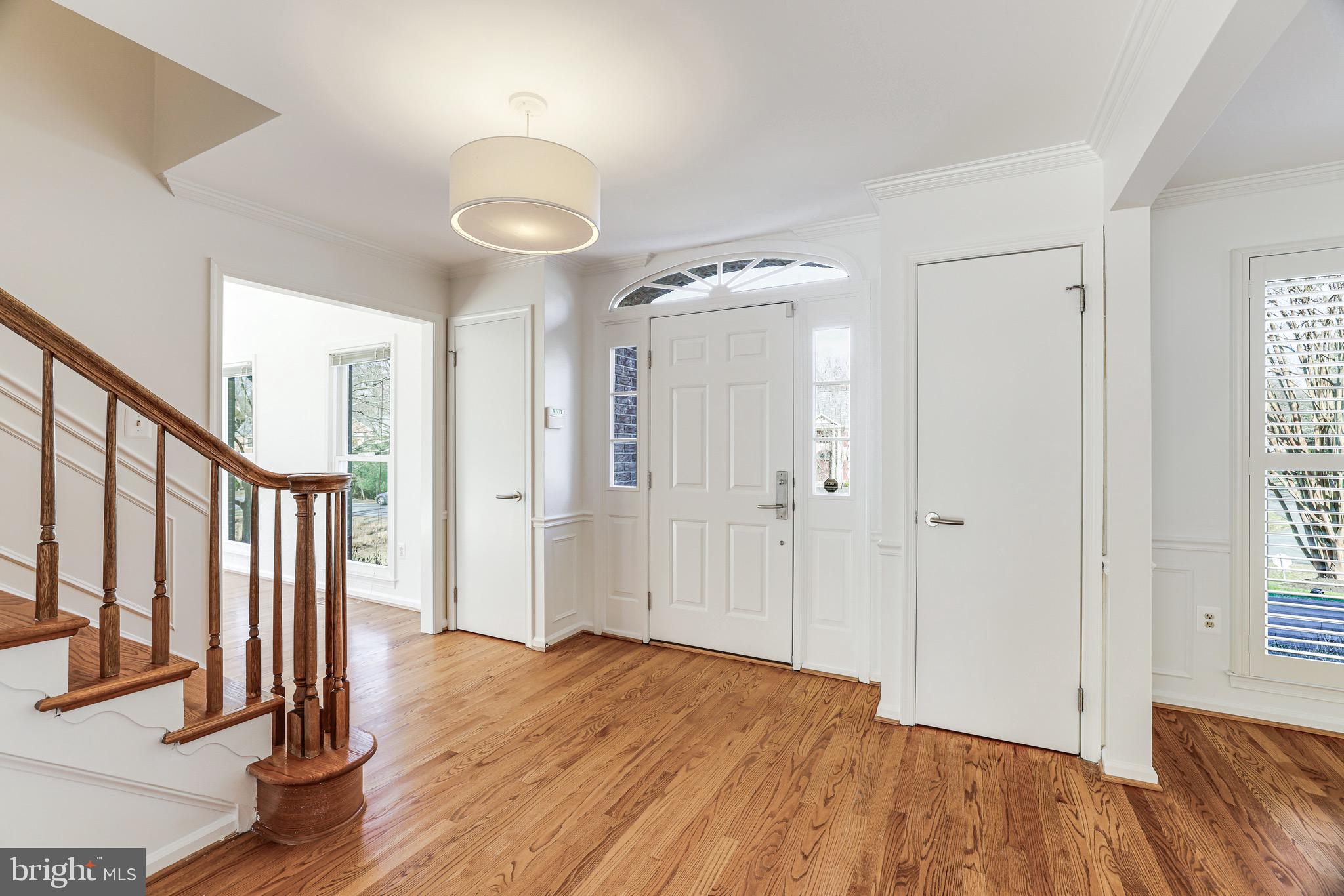 MCLEAN ESTATES - Residential