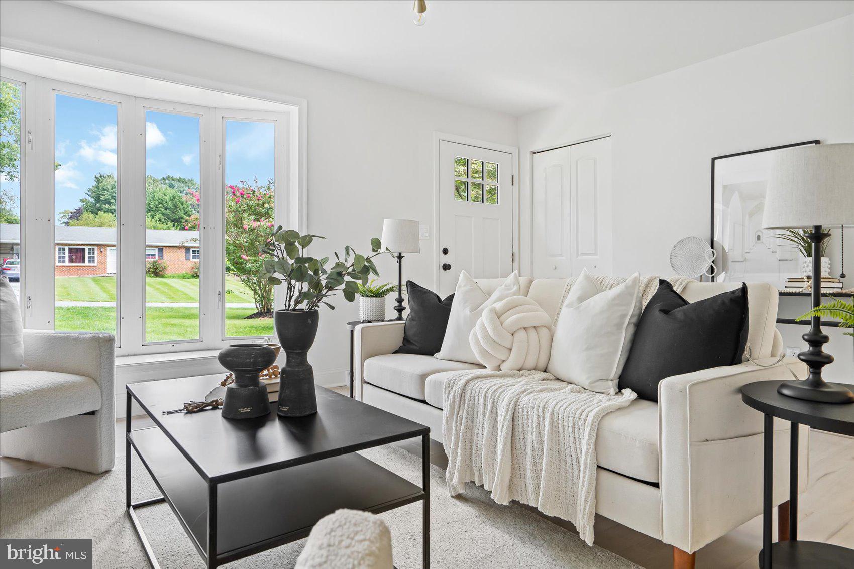 EMERALD VALLEY - Residential