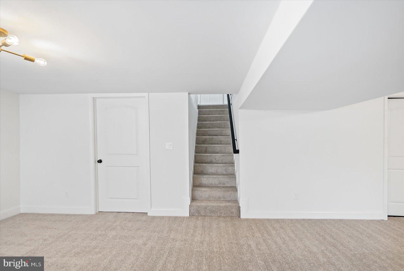 EMERALD VALLEY - Residential