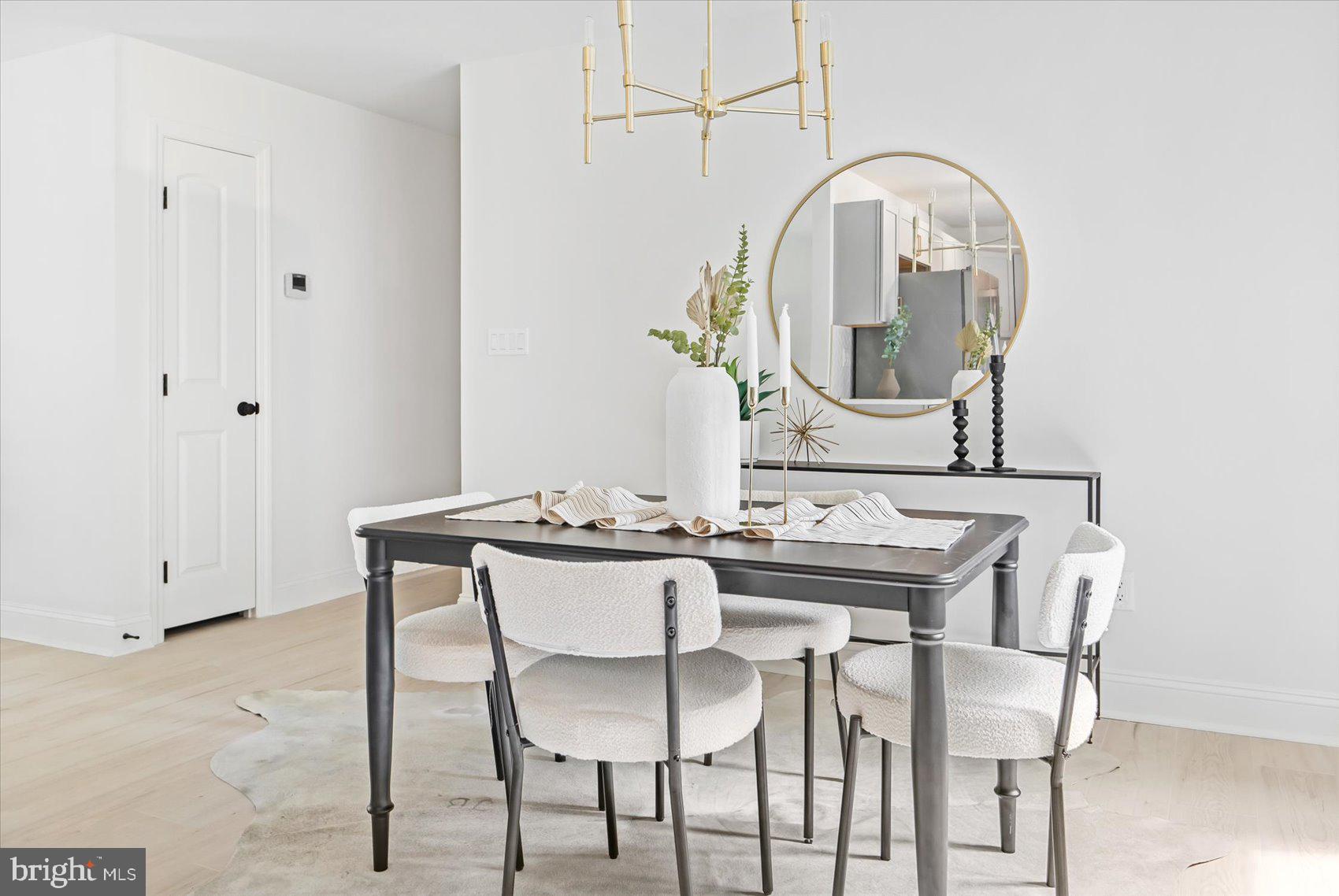 EMERALD VALLEY - Residential