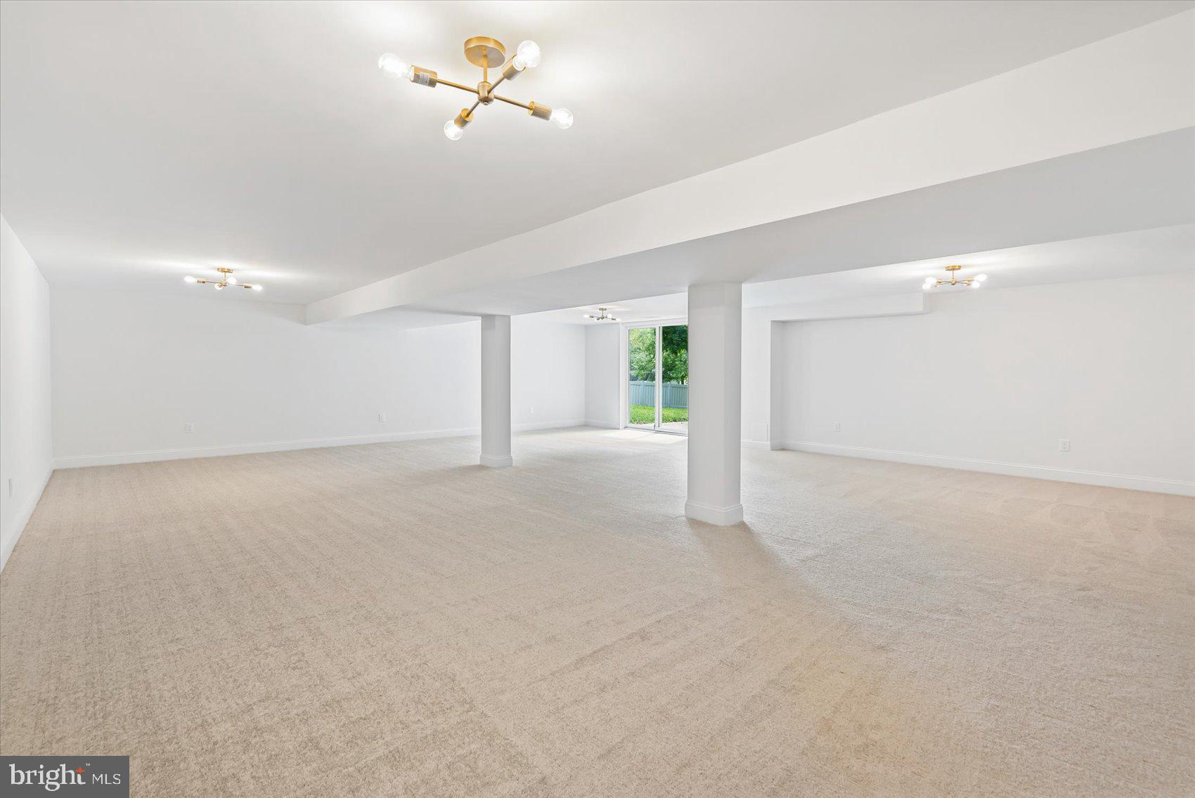 EMERALD VALLEY - Residential