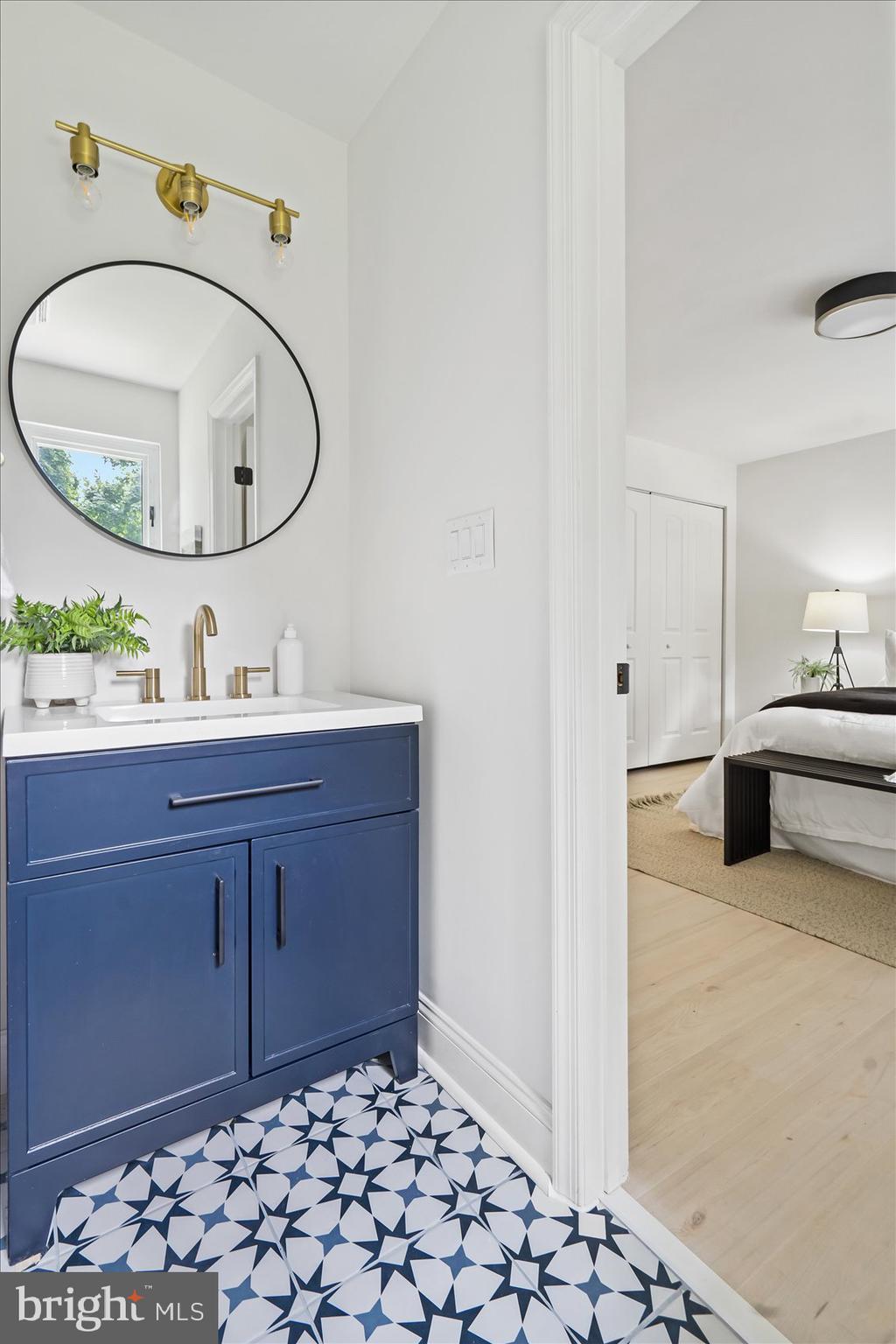 EMERALD VALLEY - Residential