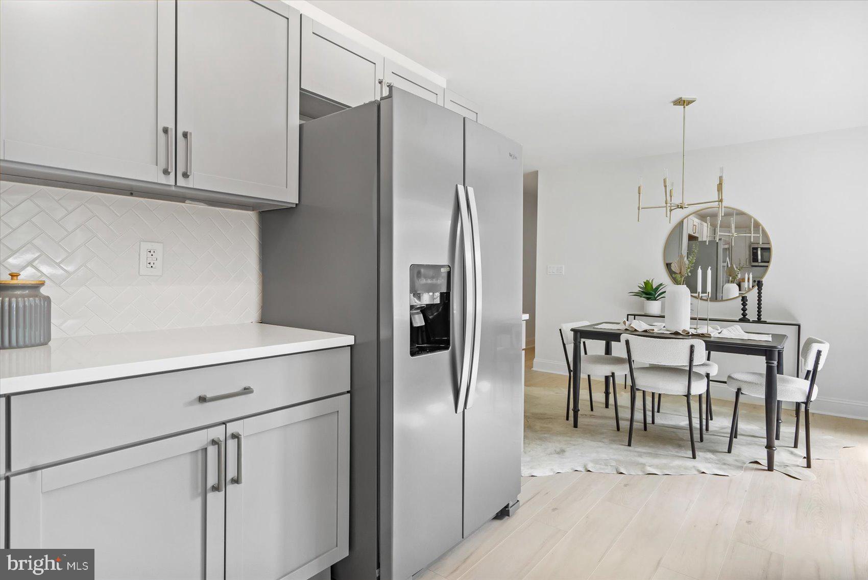 EMERALD VALLEY - Residential