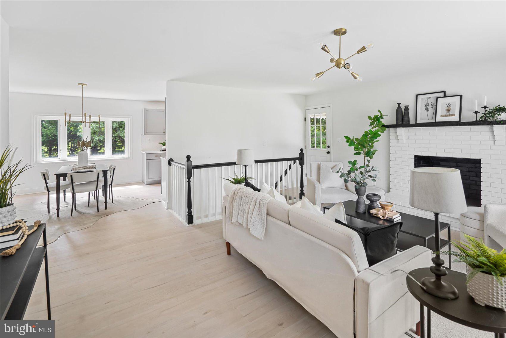 EMERALD VALLEY - Residential