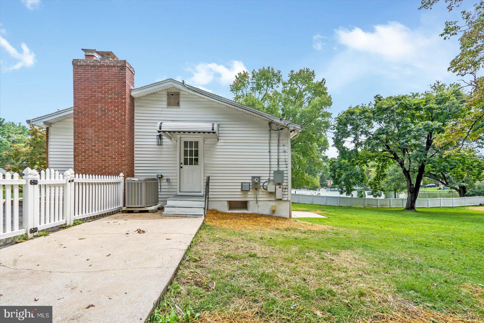 EMERALD VALLEY - Residential