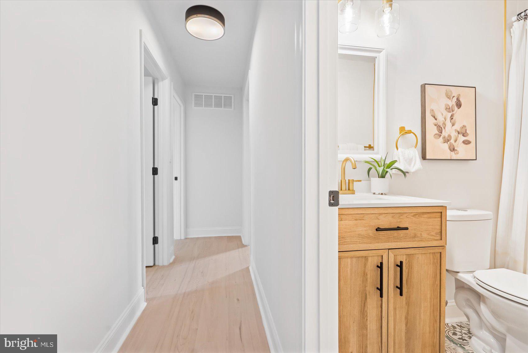 EMERALD VALLEY - Residential