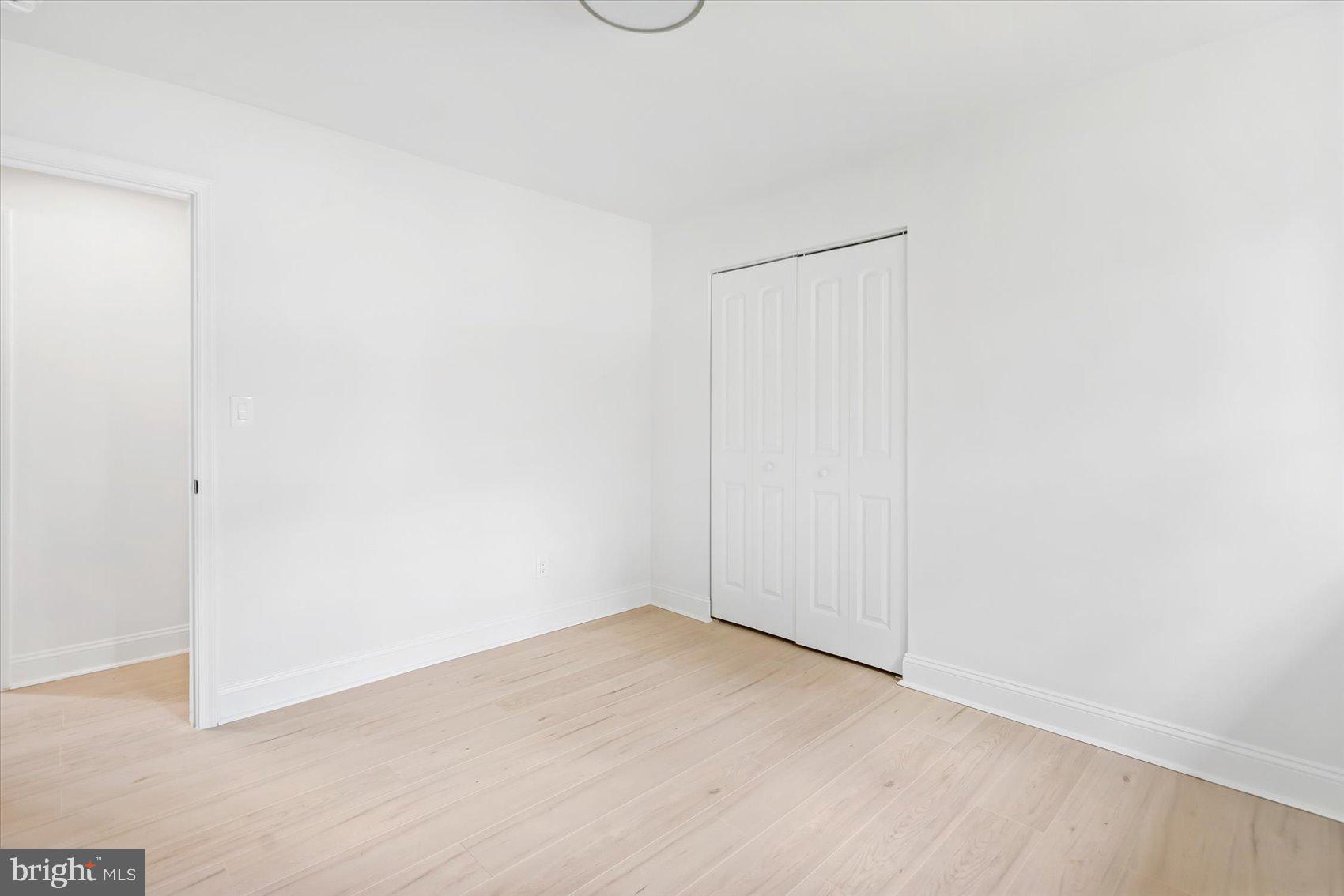 EMERALD VALLEY - Residential