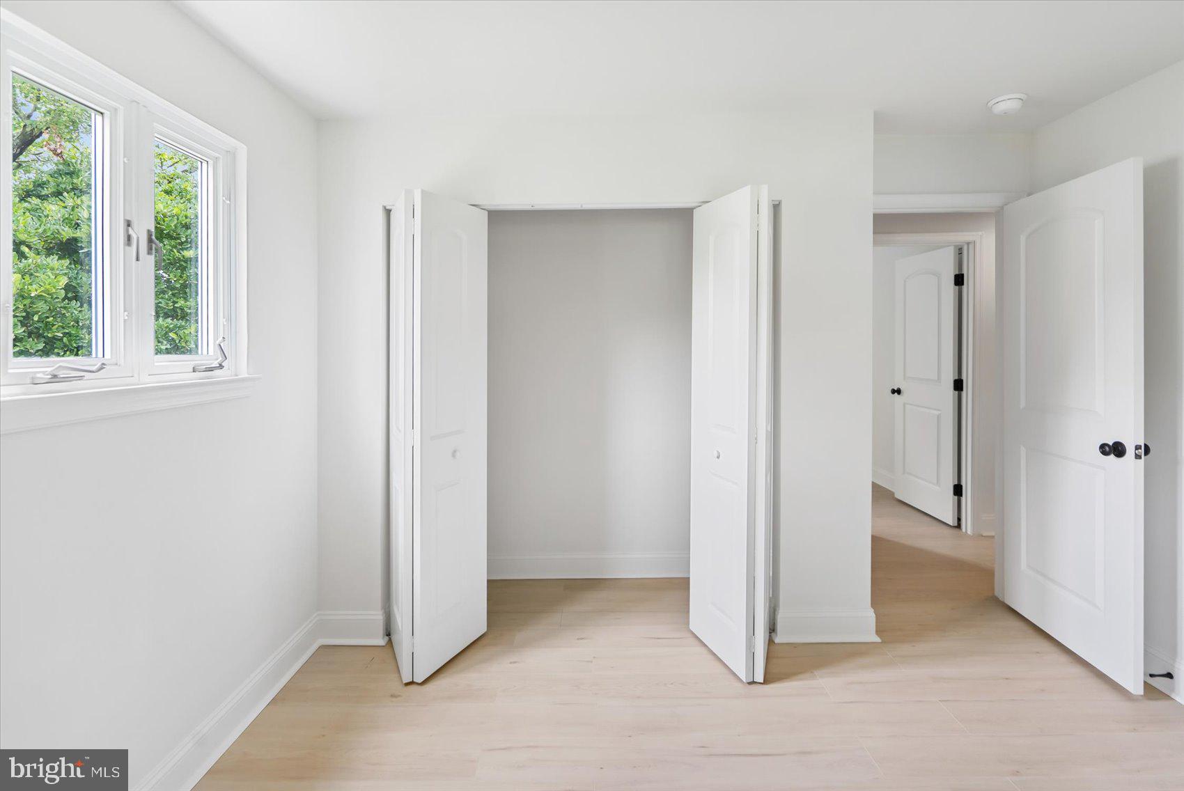 EMERALD VALLEY - Residential