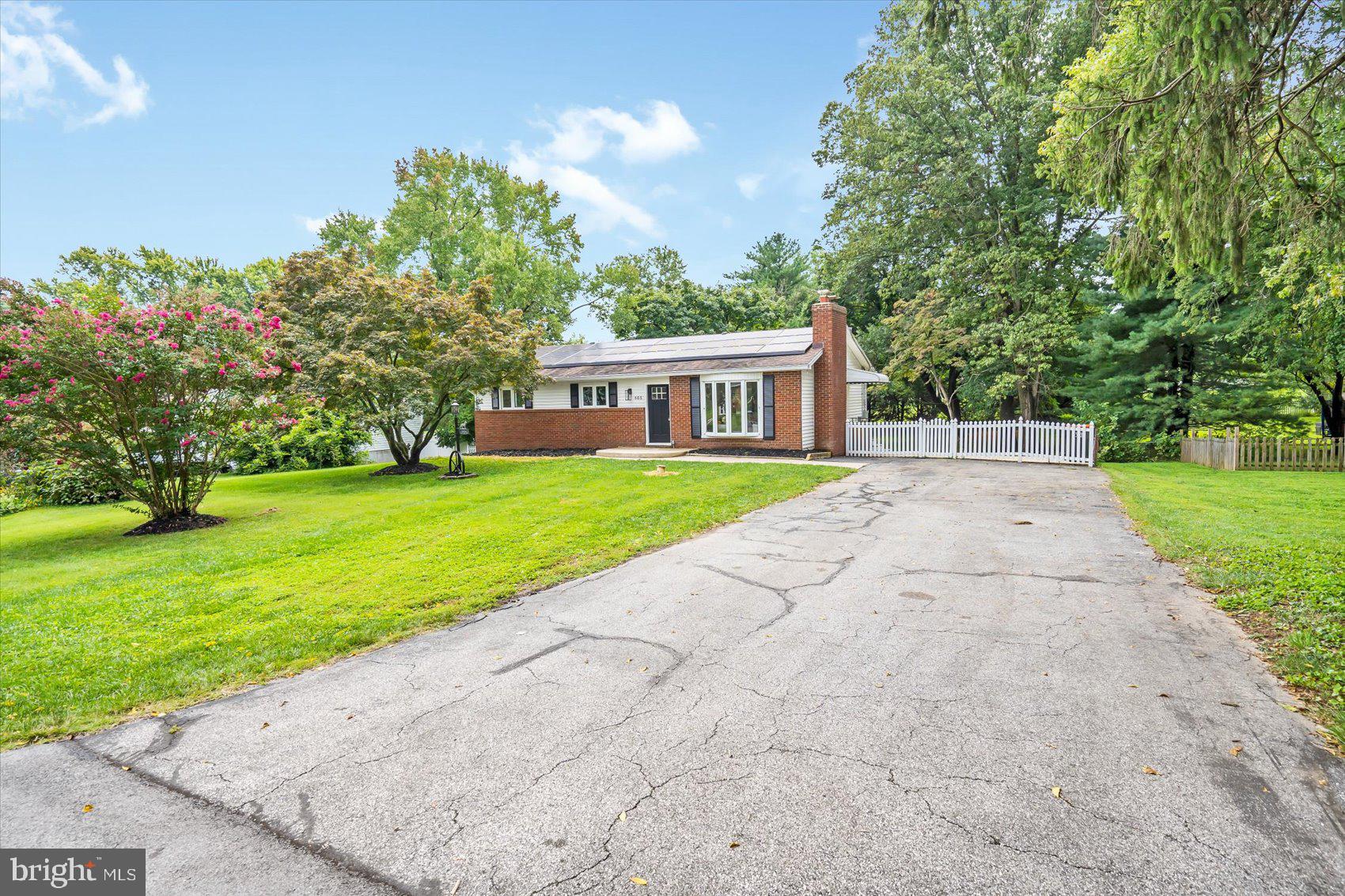 EMERALD VALLEY - Residential