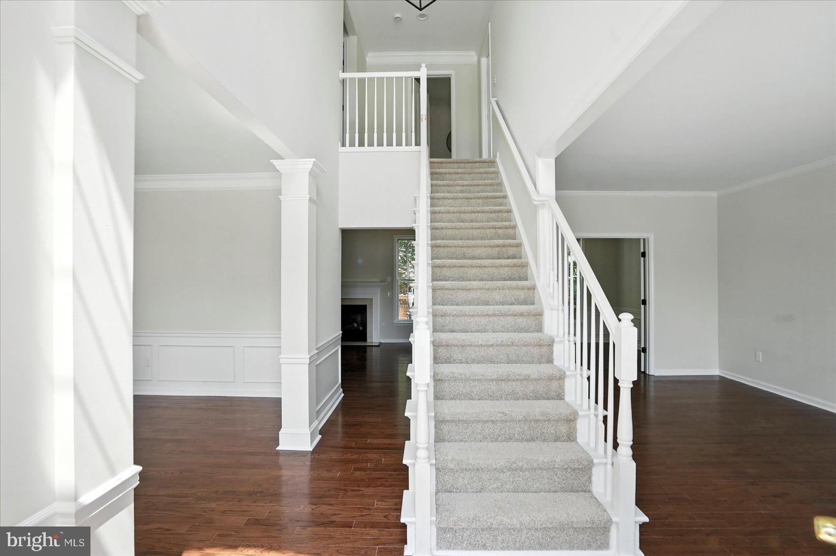 1208 SADDLEBACK WAY