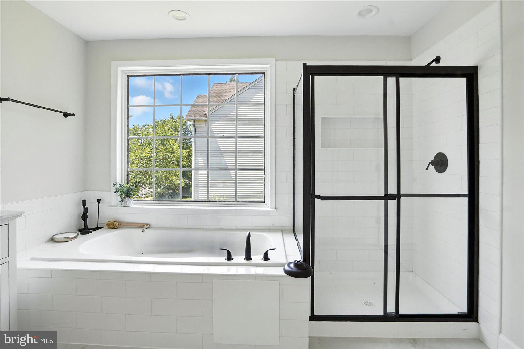 VINEYARD OAK NORTH - Residential