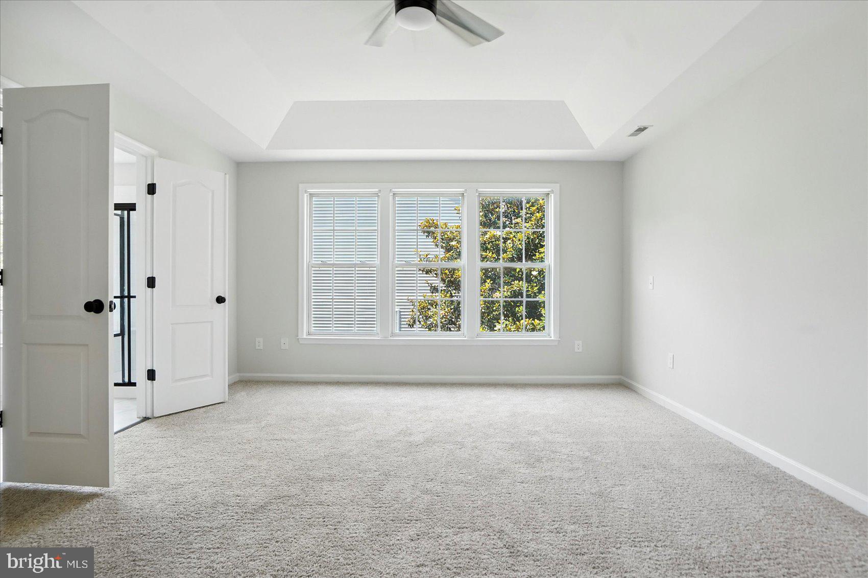 VINEYARD OAK NORTH - Residential