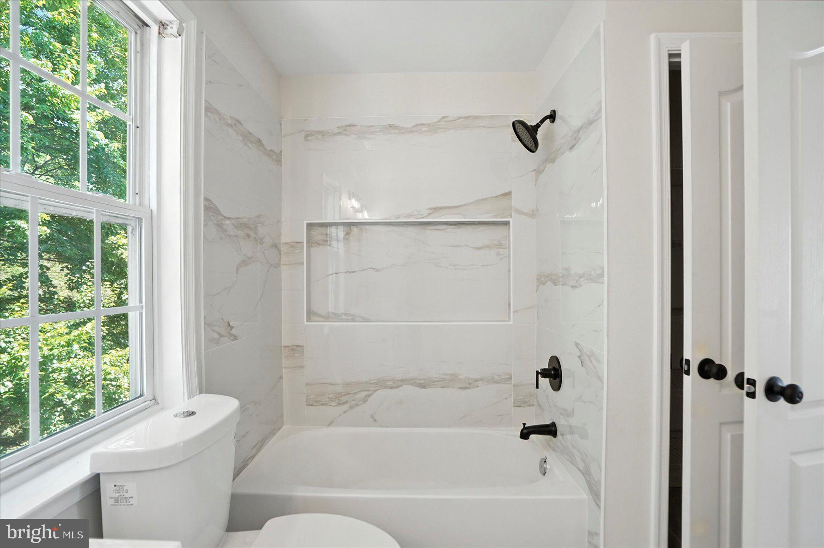 VINEYARD OAK NORTH - Residential