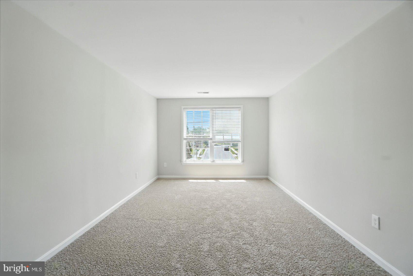 VINEYARD OAK NORTH - Residential