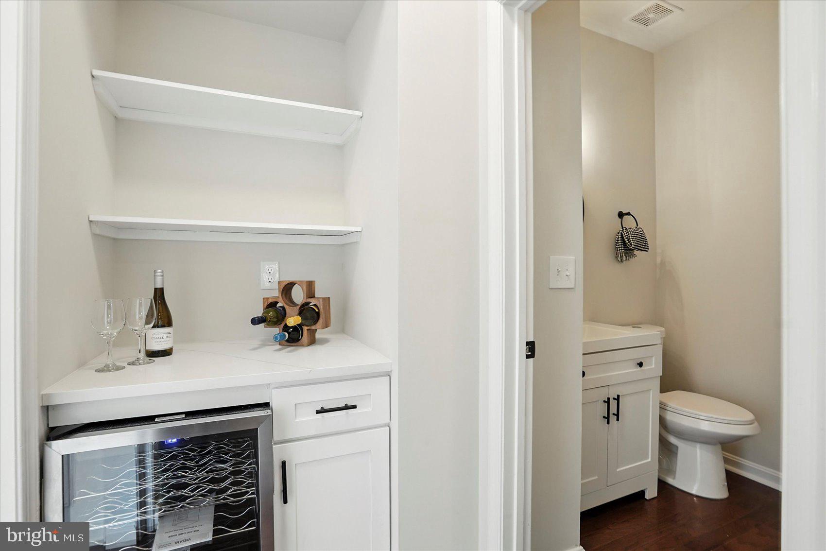 VINEYARD OAK NORTH - Residential