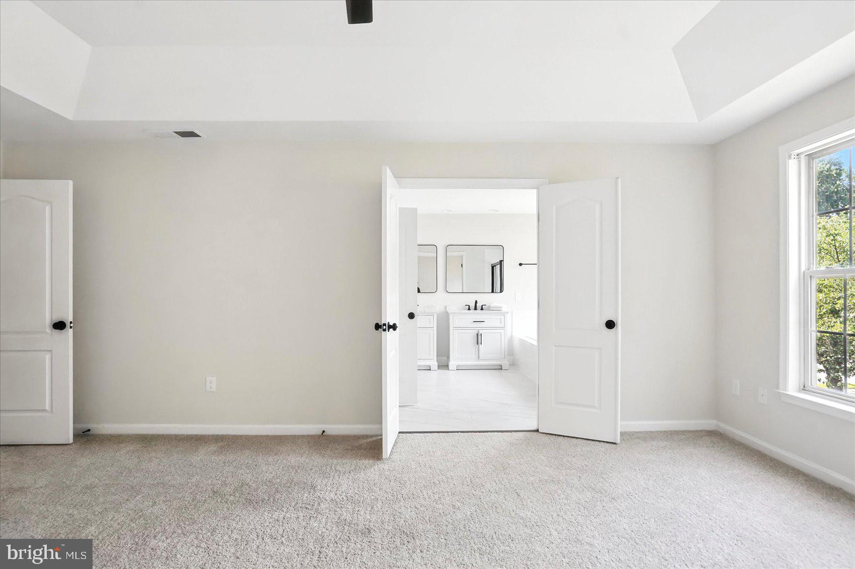 VINEYARD OAK NORTH - Residential