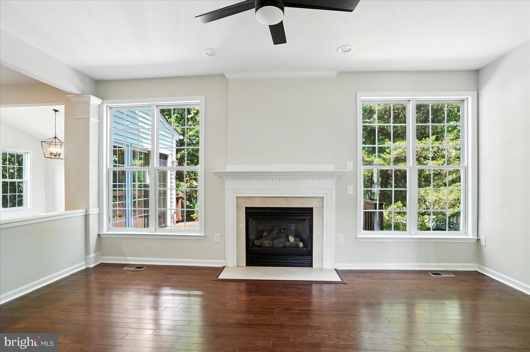 VINEYARD OAK NORTH - Residential