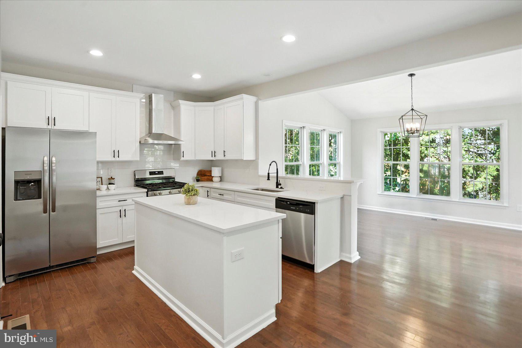 VINEYARD OAK NORTH - Residential