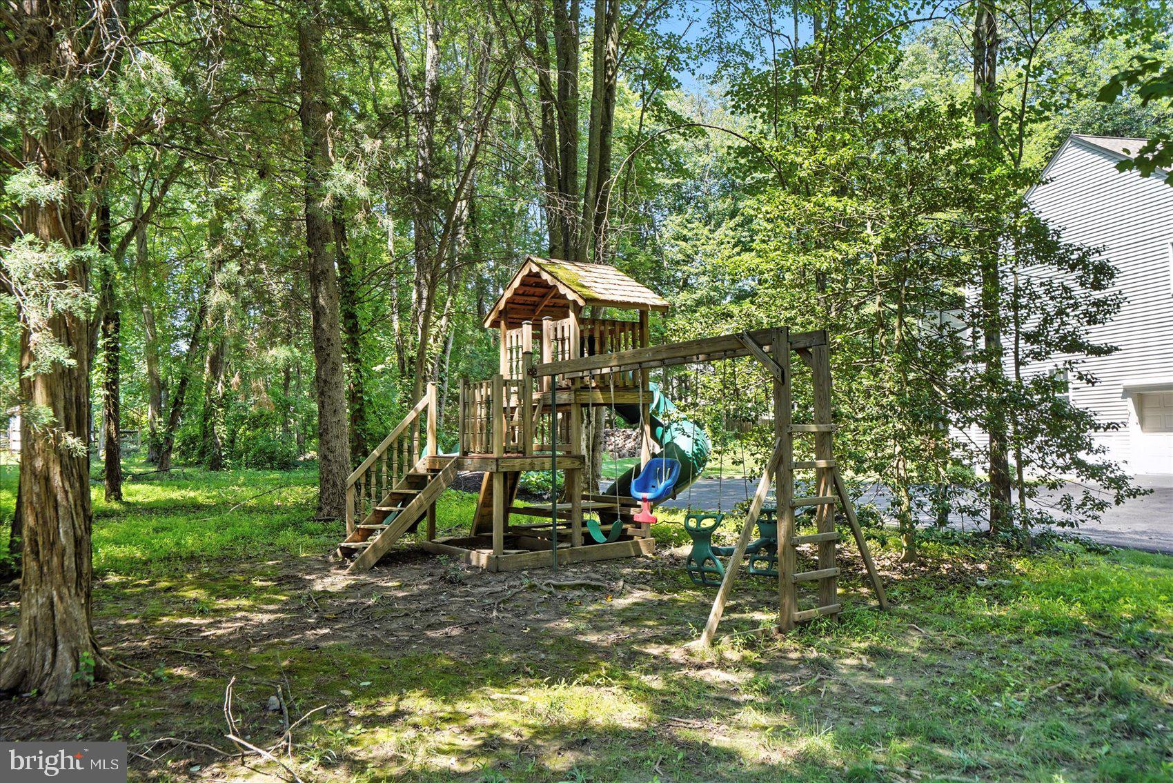 VINEYARD OAK NORTH - Residential