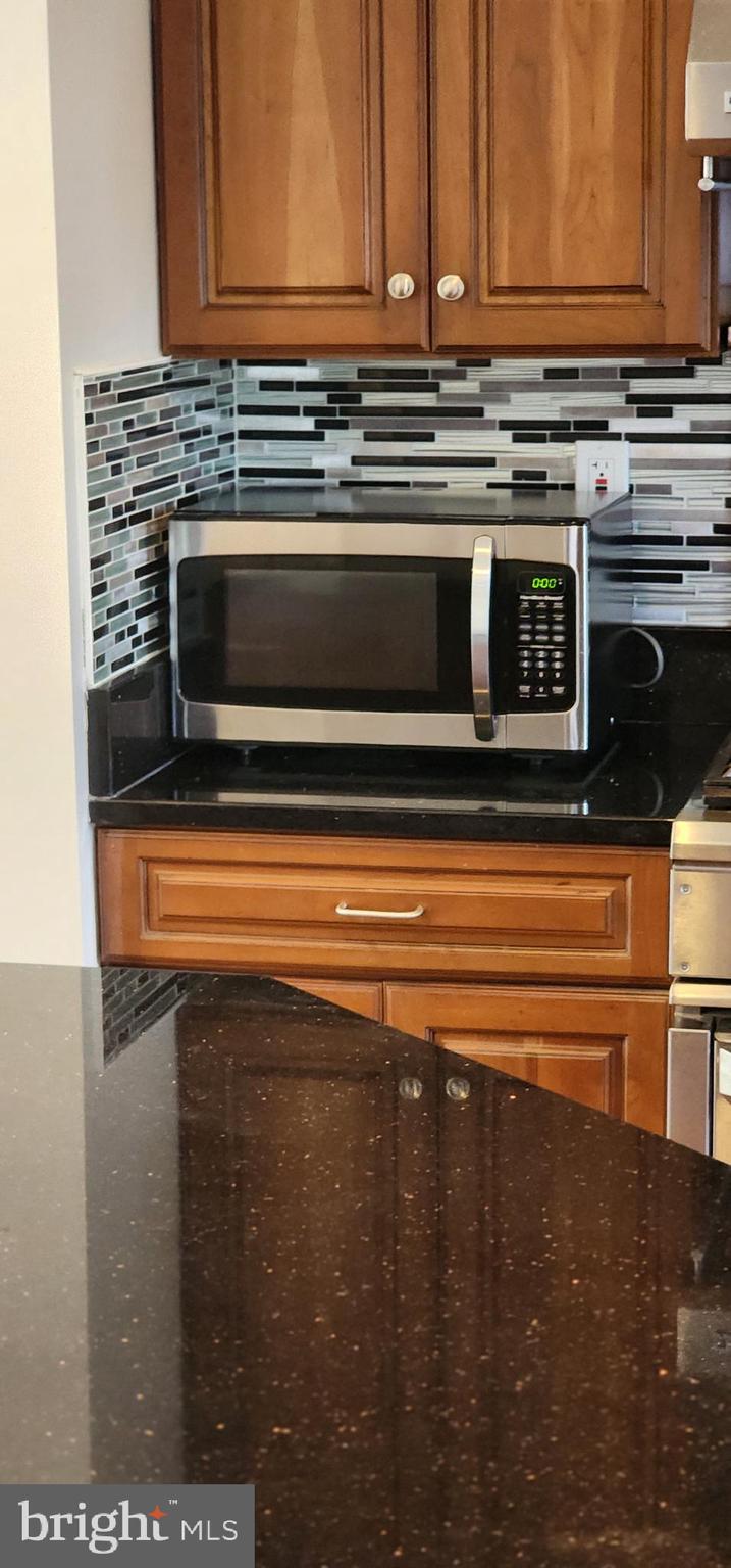 WILLOWCREST - Residential Lease