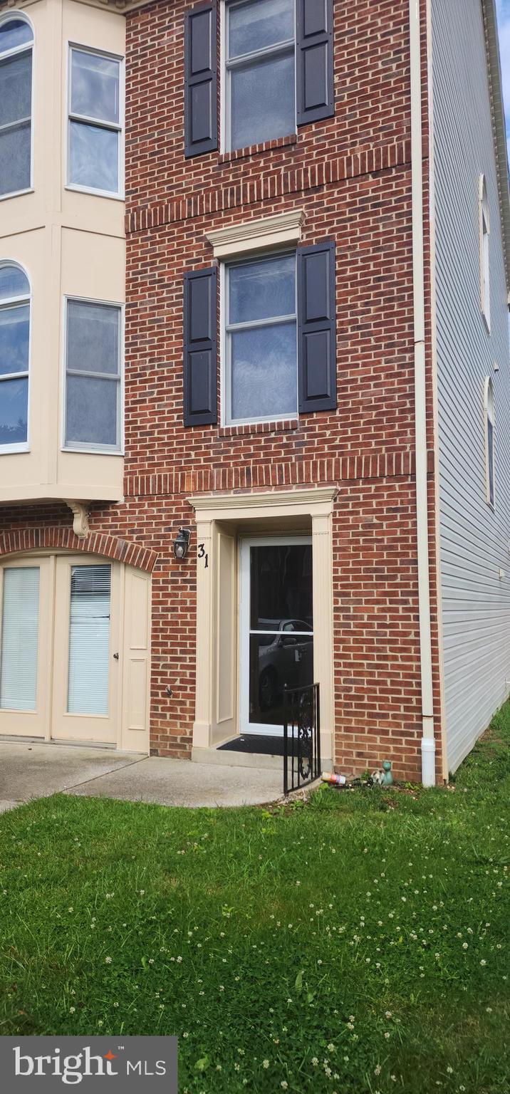 WILLOWCREST - Residential Lease