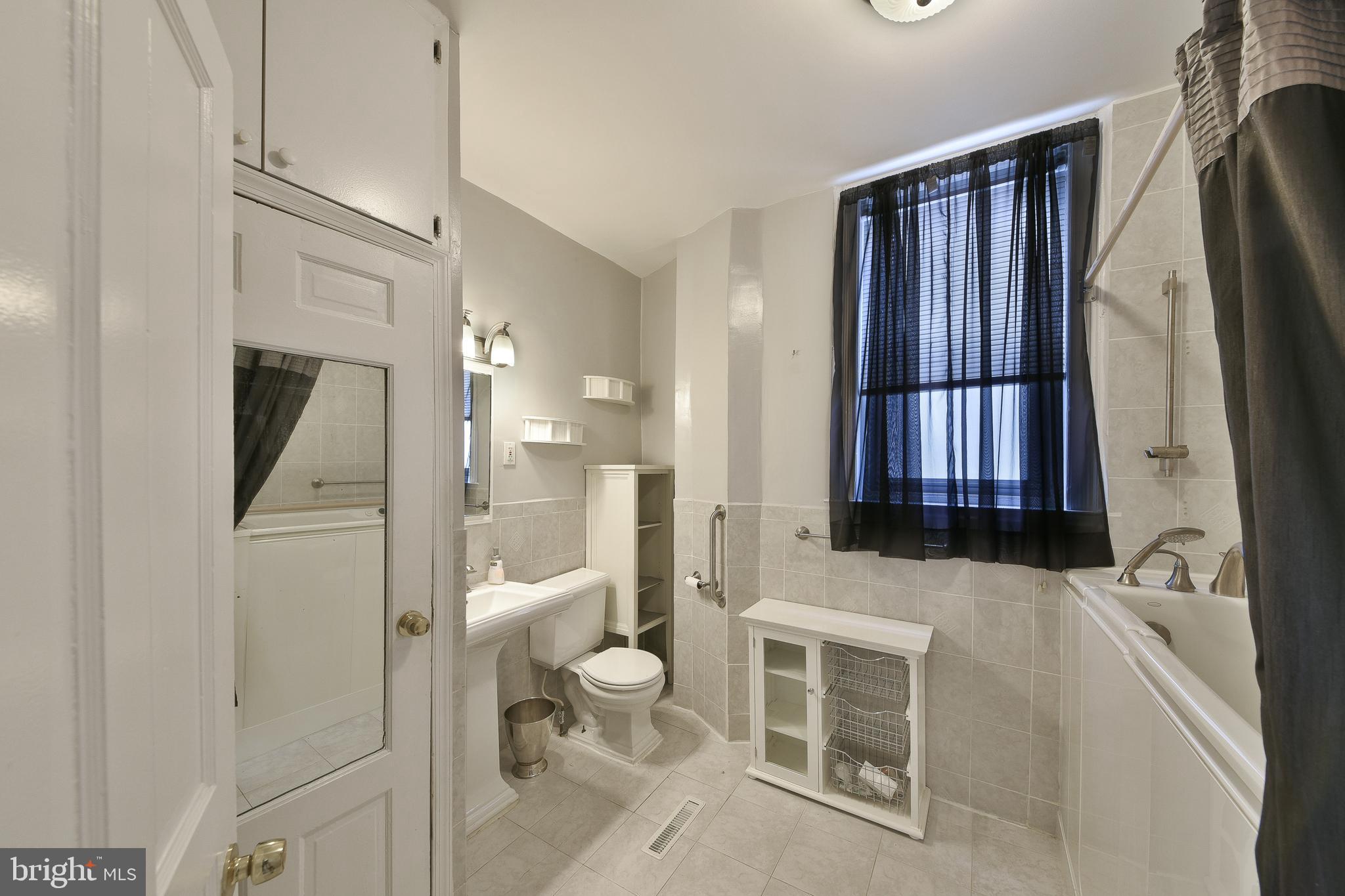 WEST PHILADELPHIA - Residential