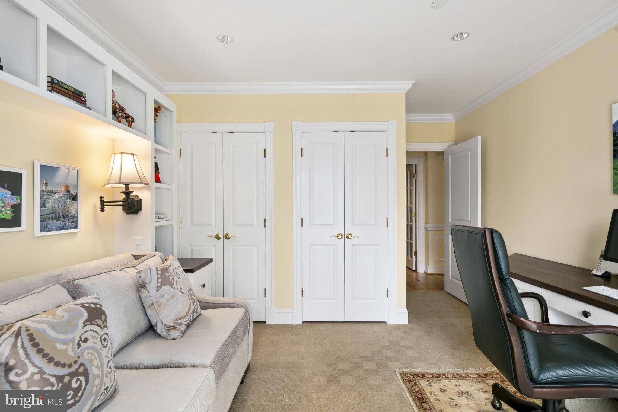 MEMORIAL OVERLOOK - Residential