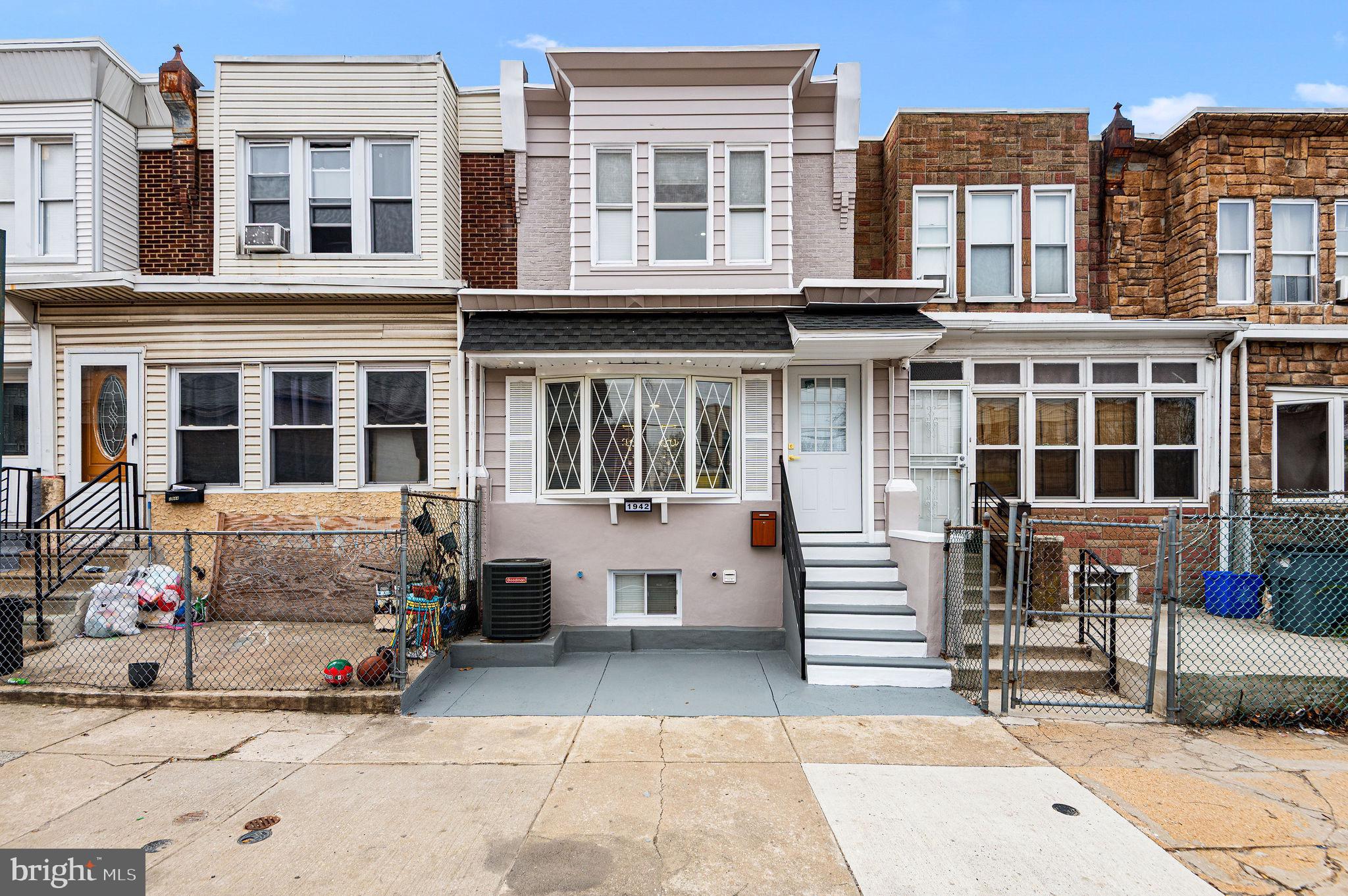 UNIVERSITY CITY - Residential